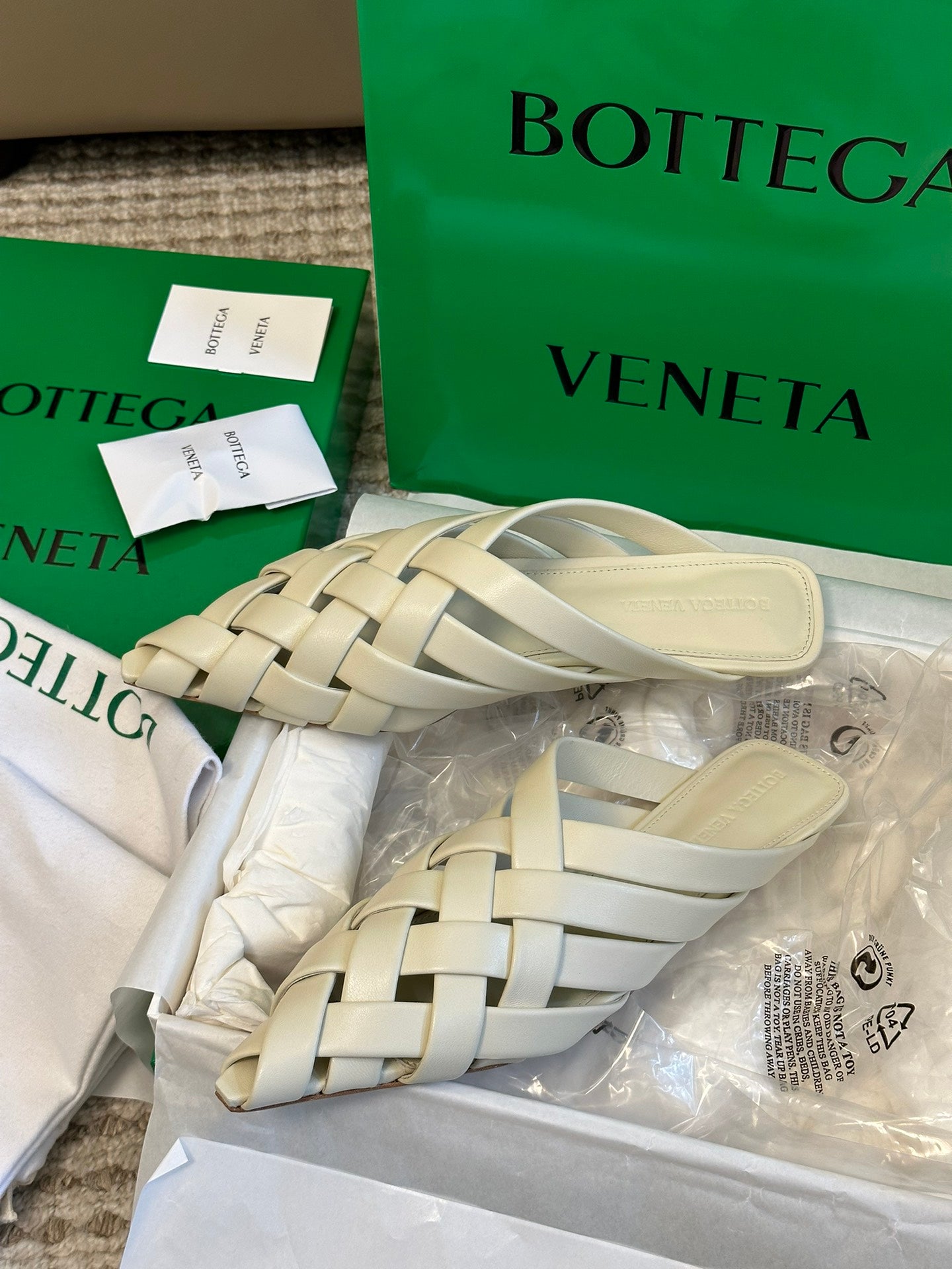 BV-065Shoes