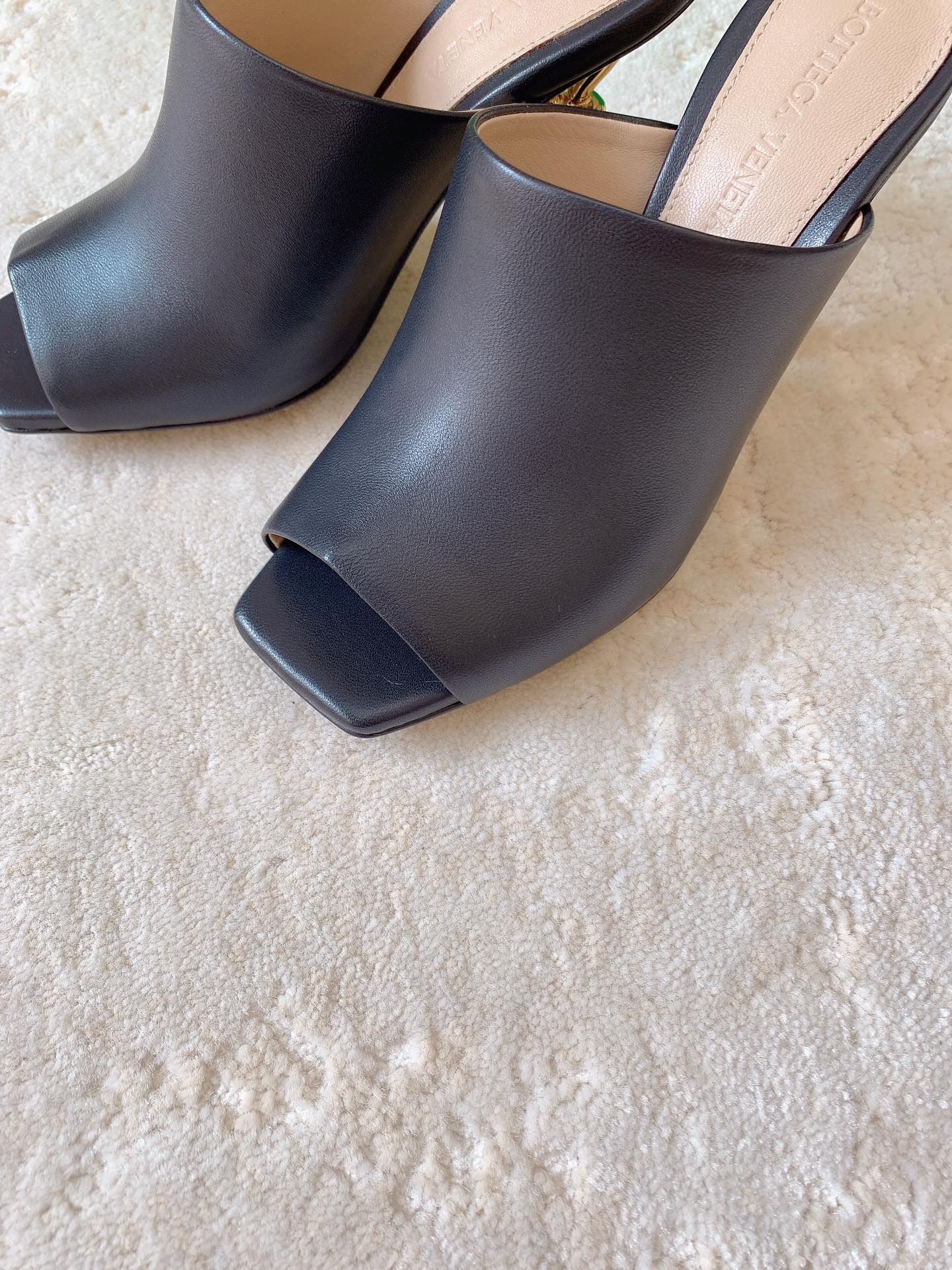 BV-070Shoes