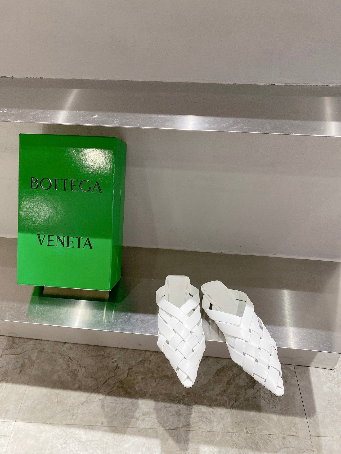 BV-072Shoes