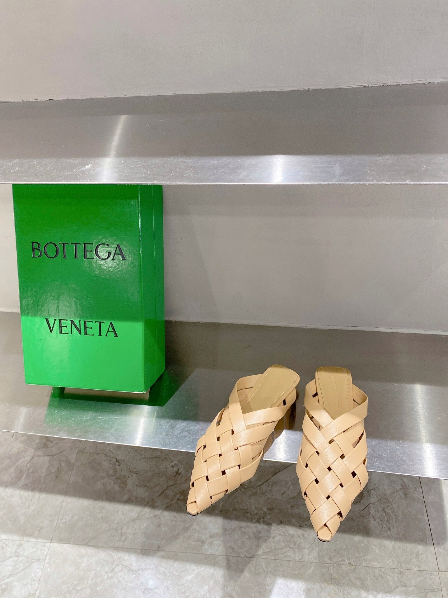BV-073Shoes