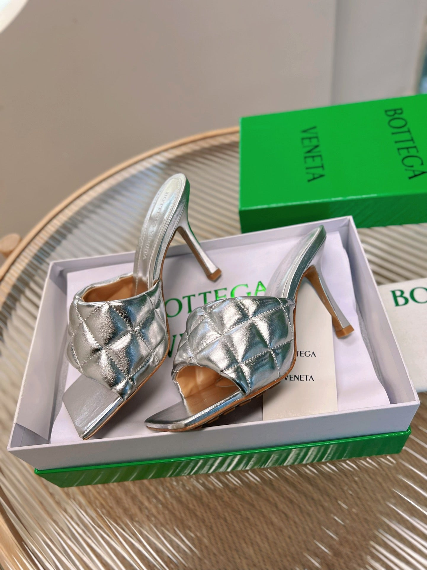 BV-082Shoes