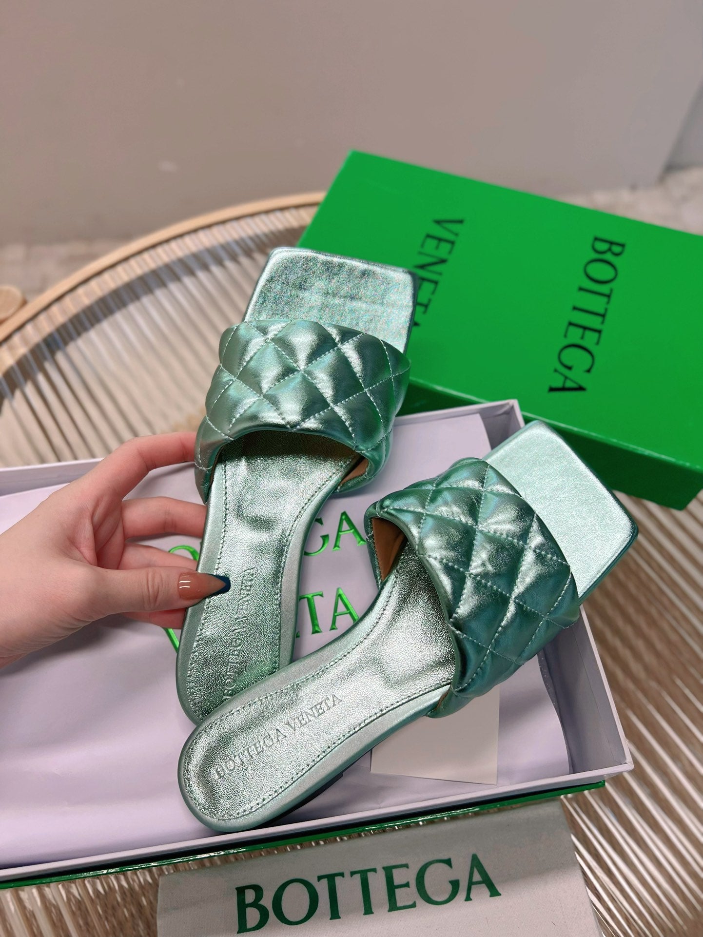 BV-084Shoes