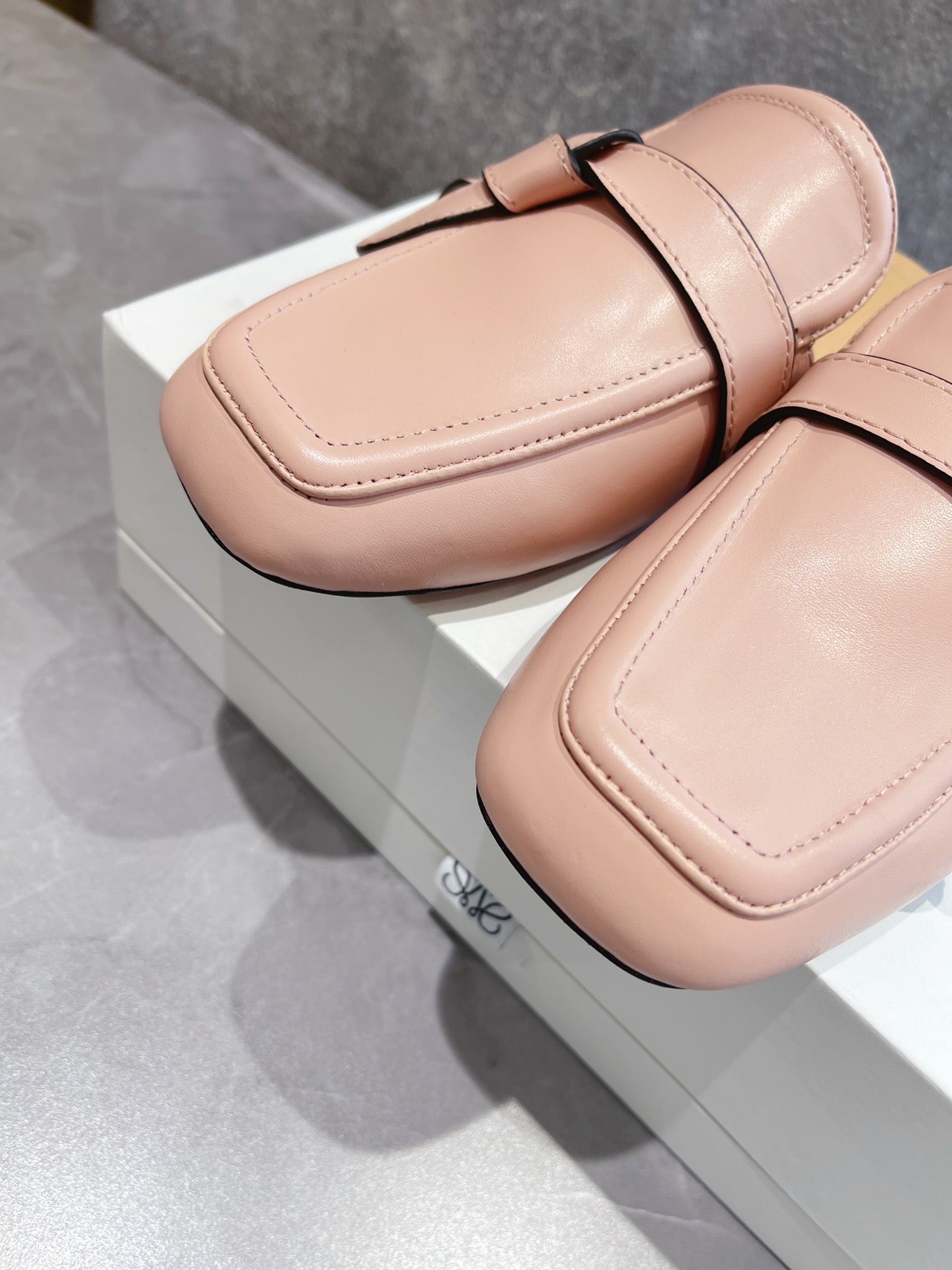 LOEWE -062Shoes