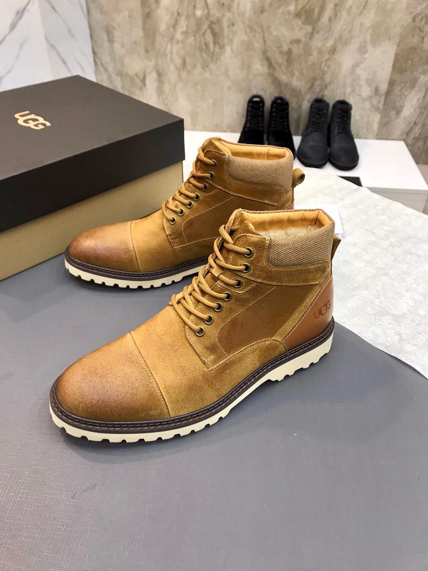 UGG-054Shoes
