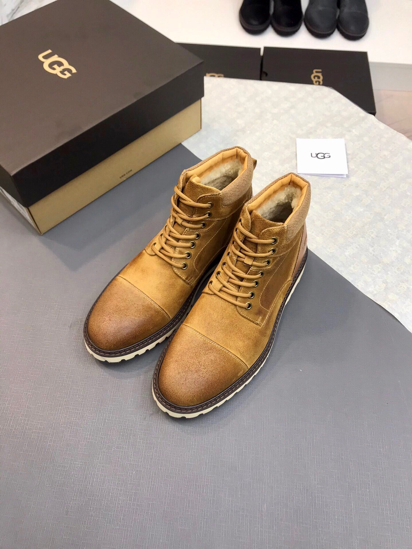 UGG-054Shoes