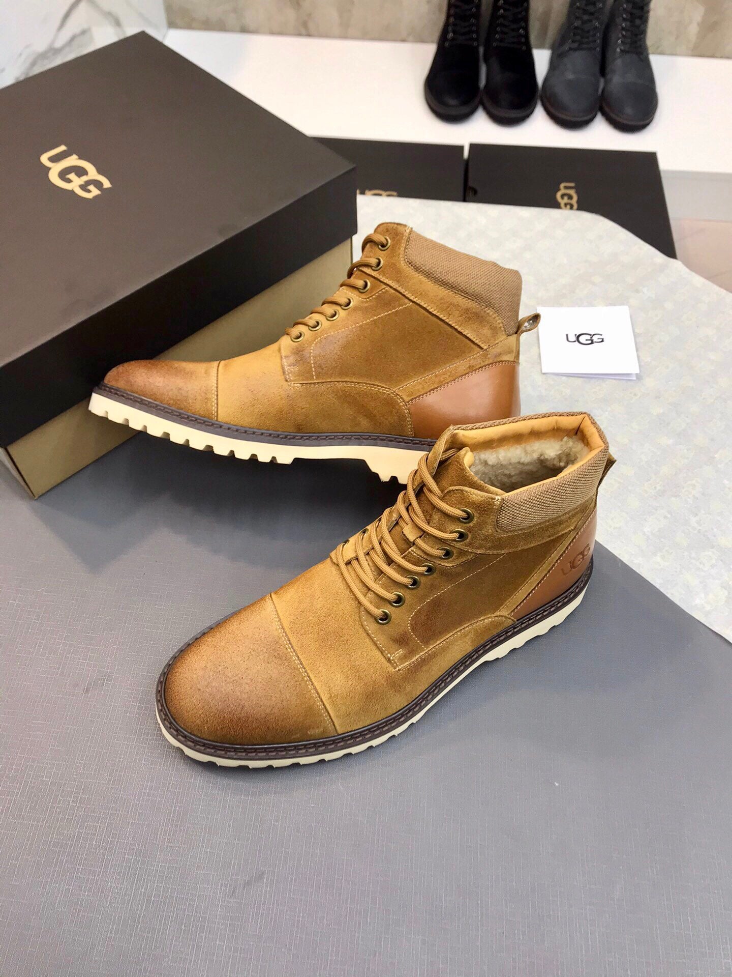 UGG-054Shoes