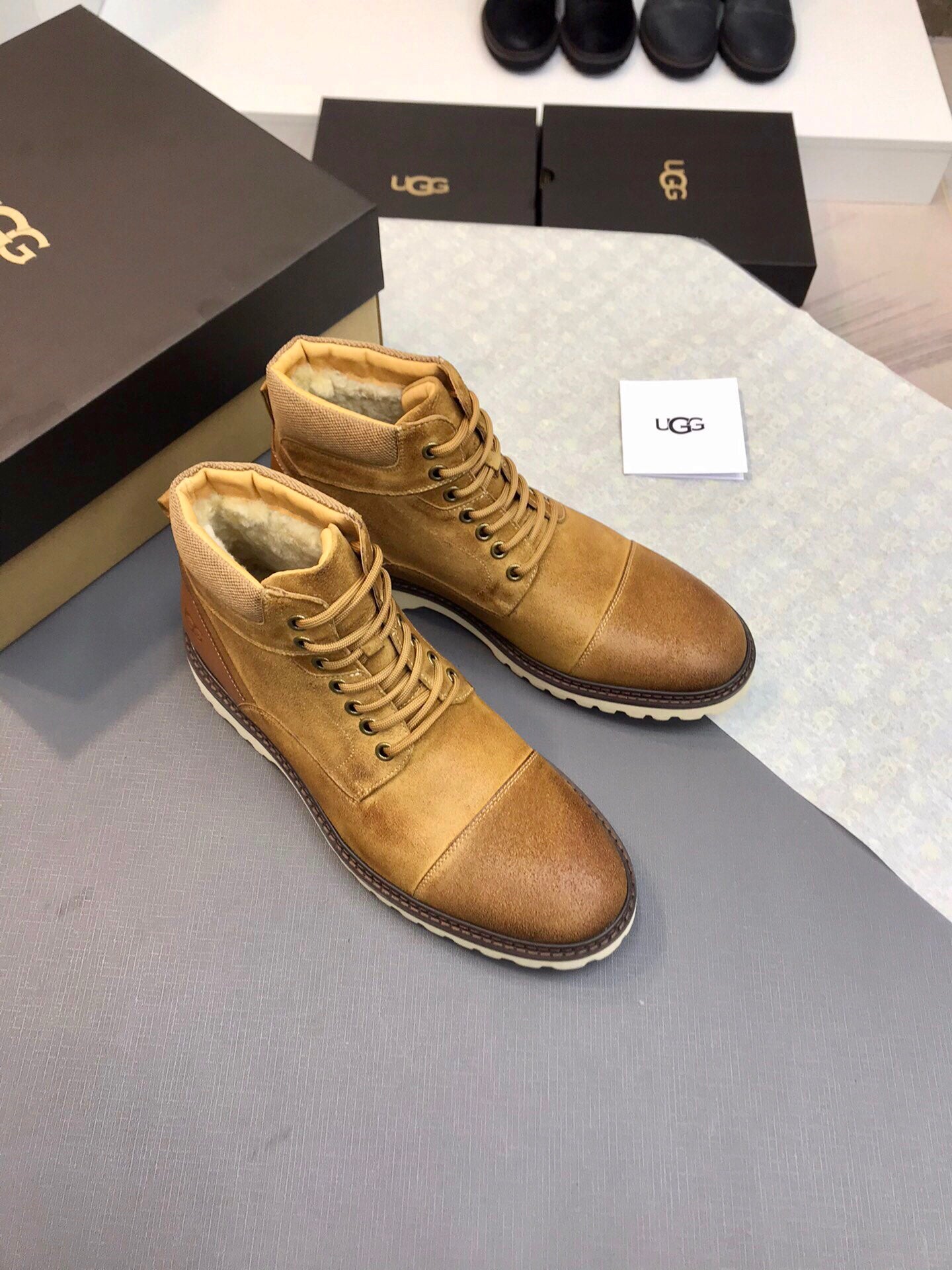 UGG-054Shoes