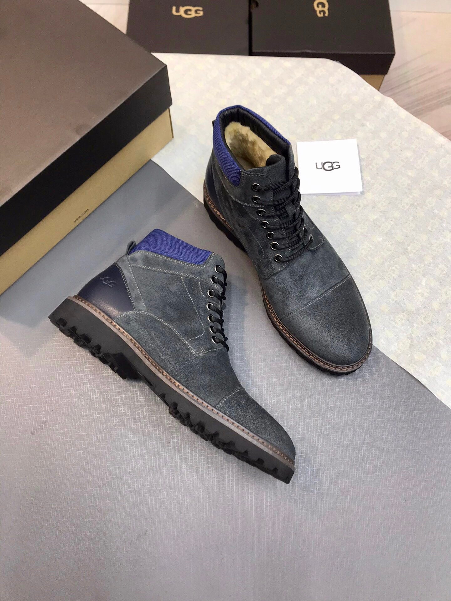 UGG-055Shoes
