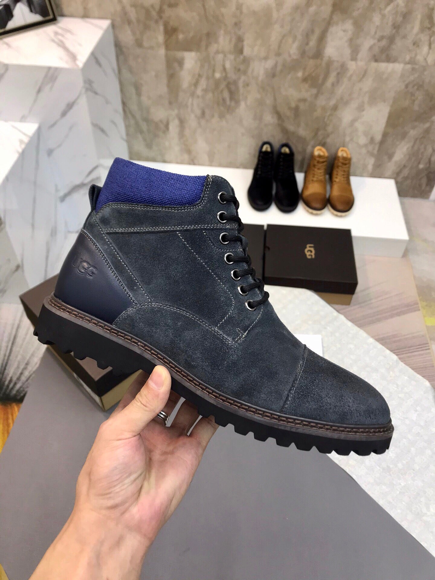 UGG-055Shoes