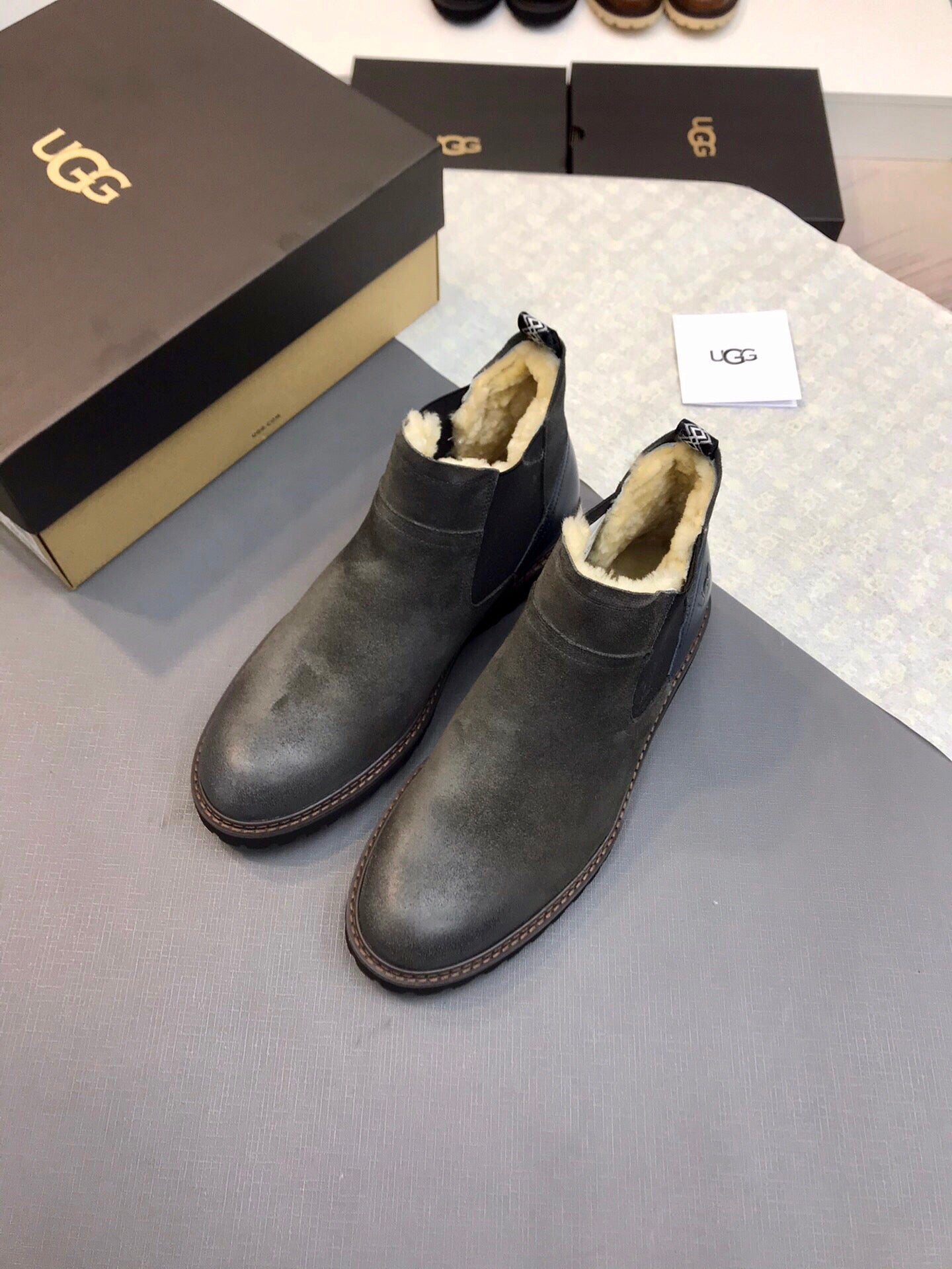 UGG-061Shoes