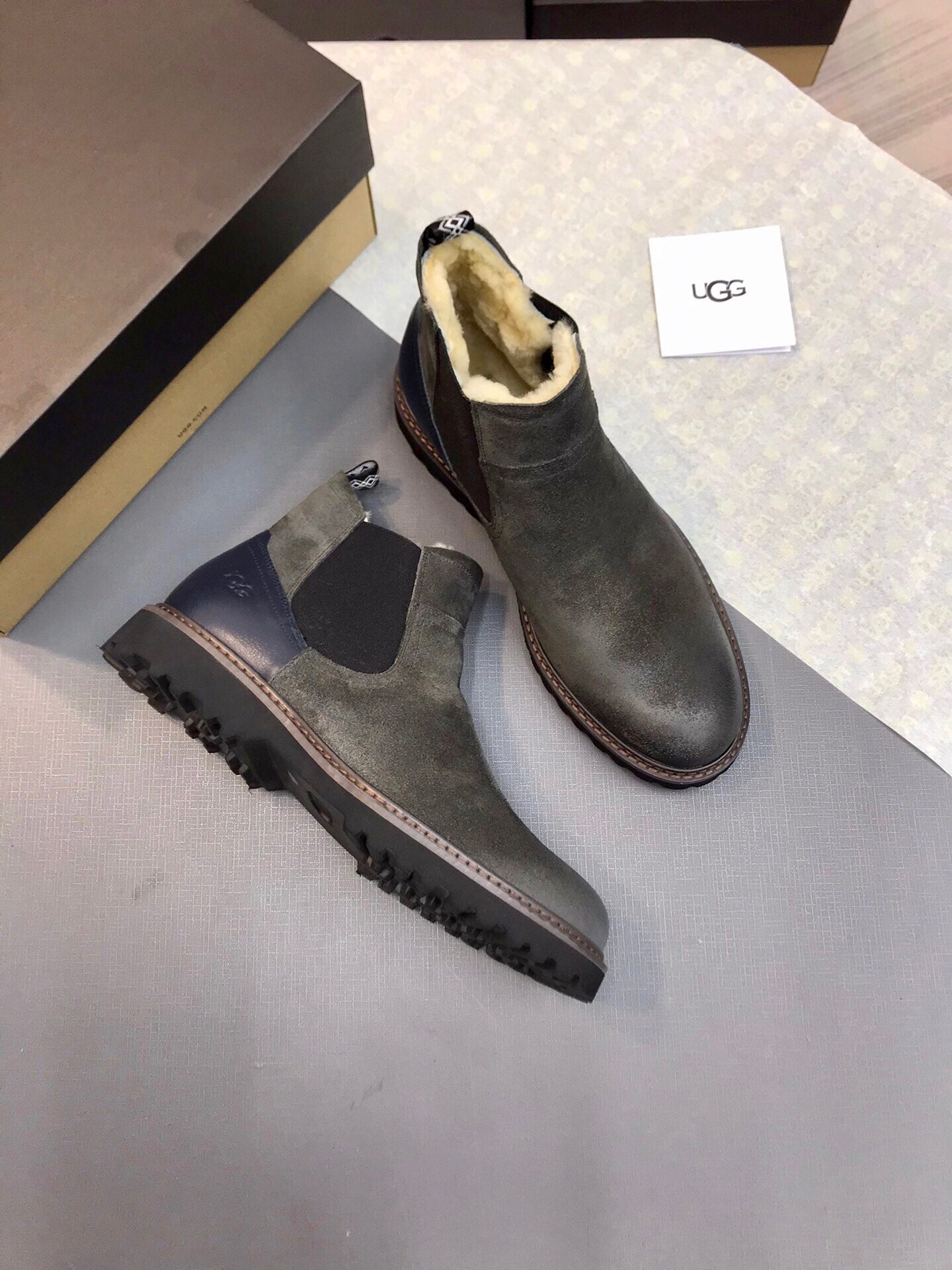UGG-061Shoes