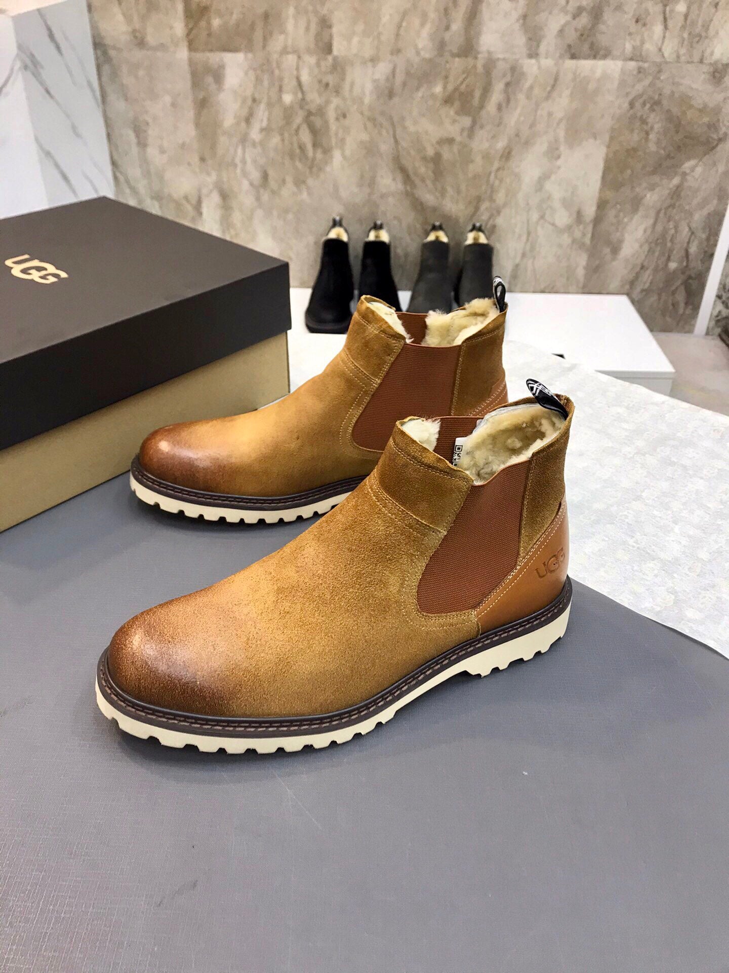 UGG-062Shoes