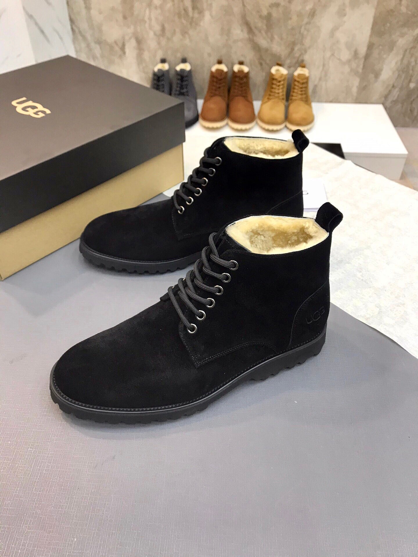 UGG-063Shoes