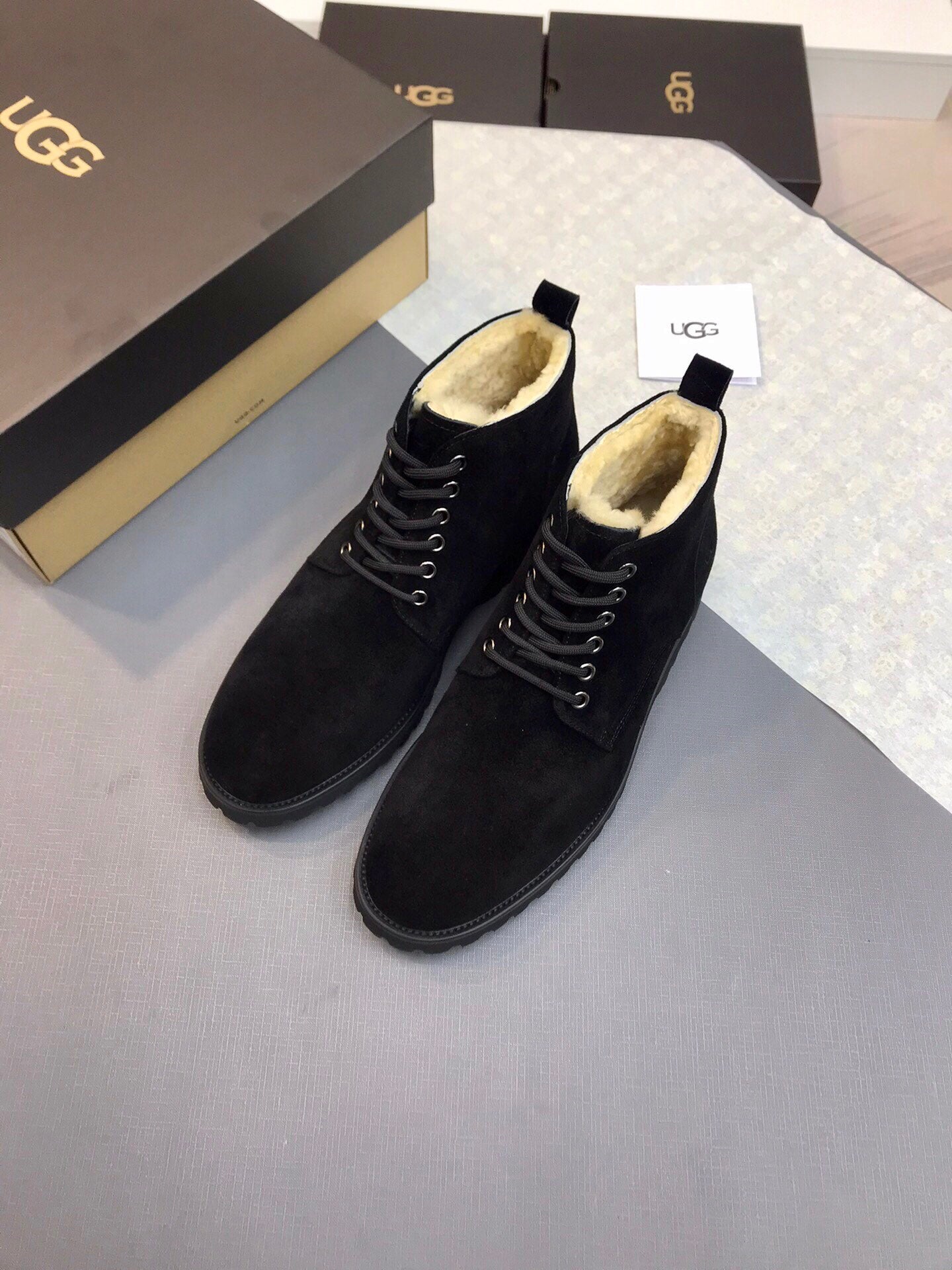 UGG-063Shoes