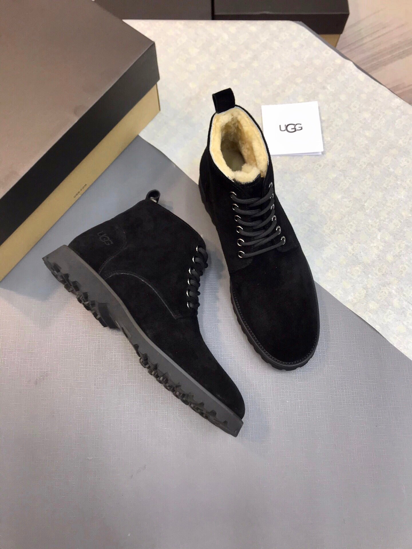 UGG-063Shoes
