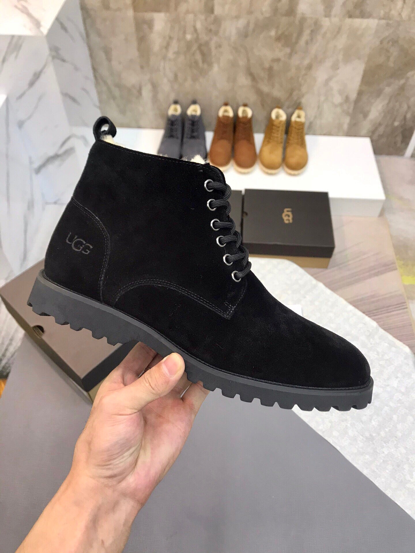 UGG-063Shoes