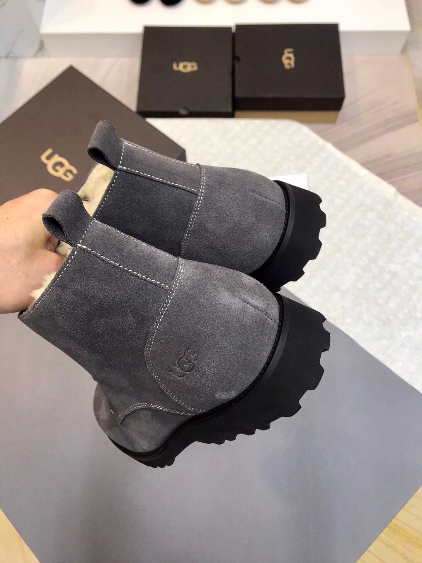 UGG-064Shoes