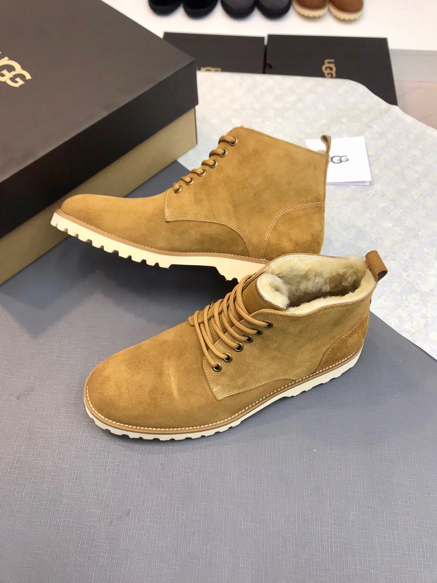 UGG-066Shoes