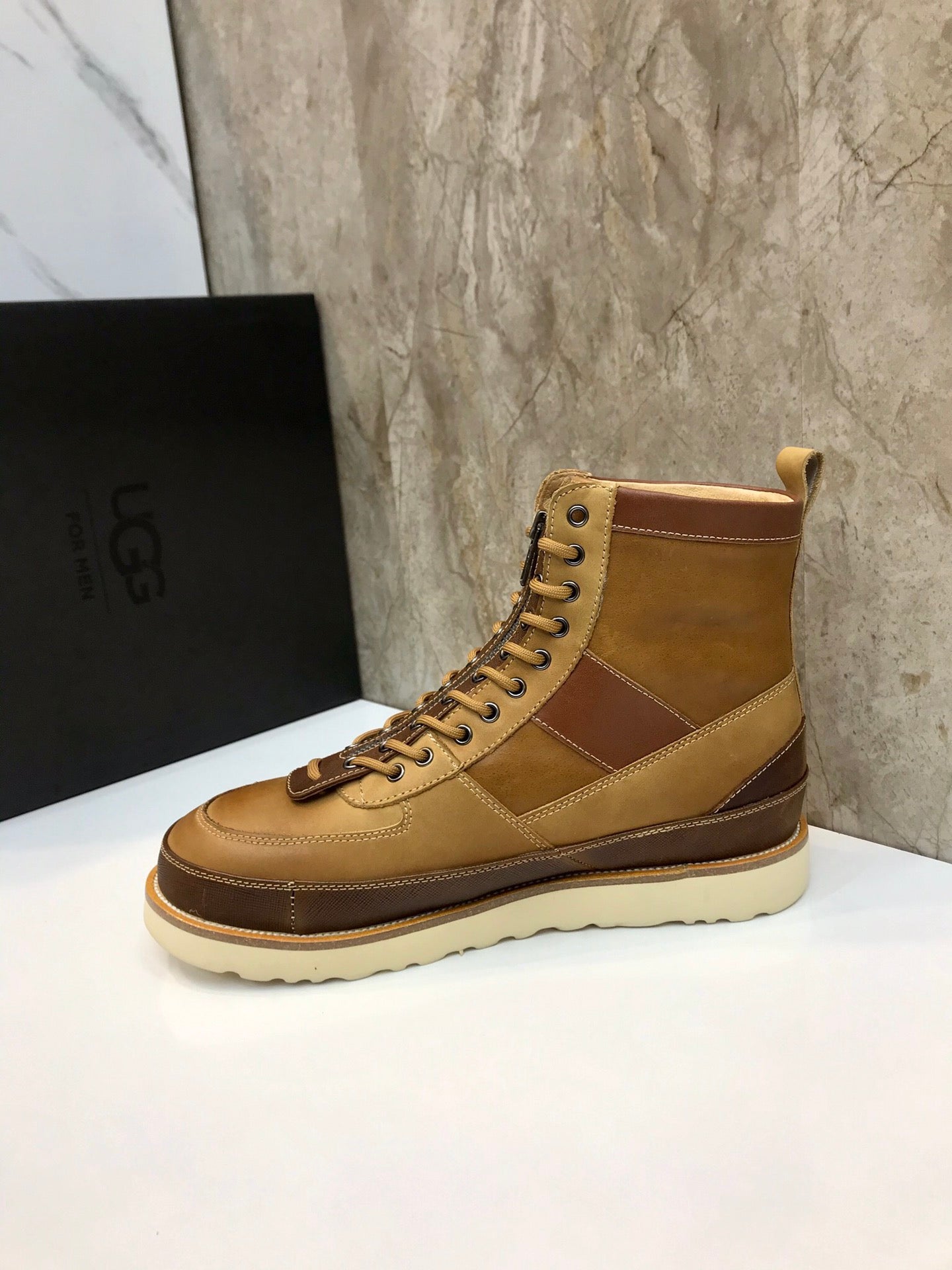 UGG-067Shoes
