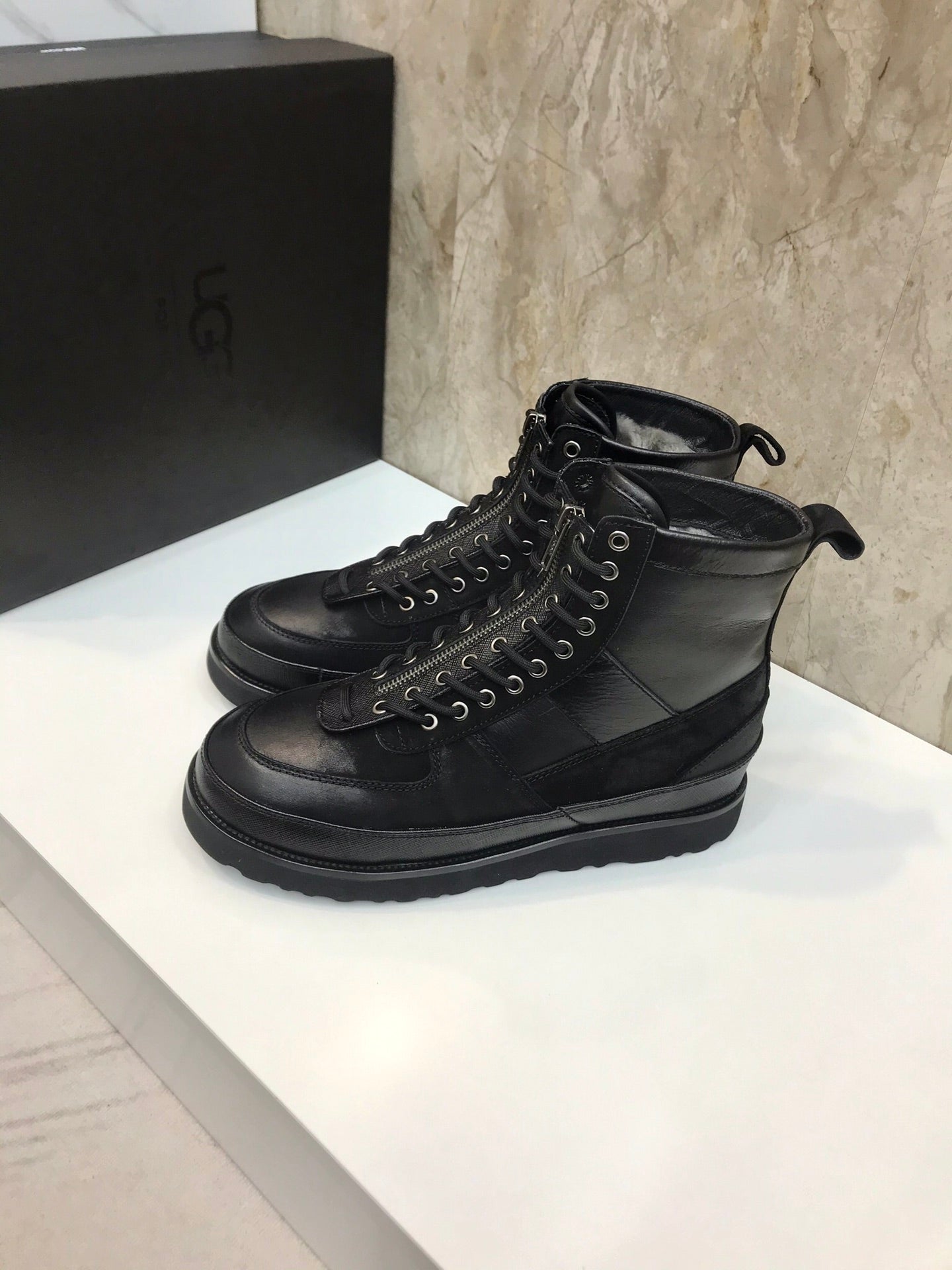 UGG-068Shoes