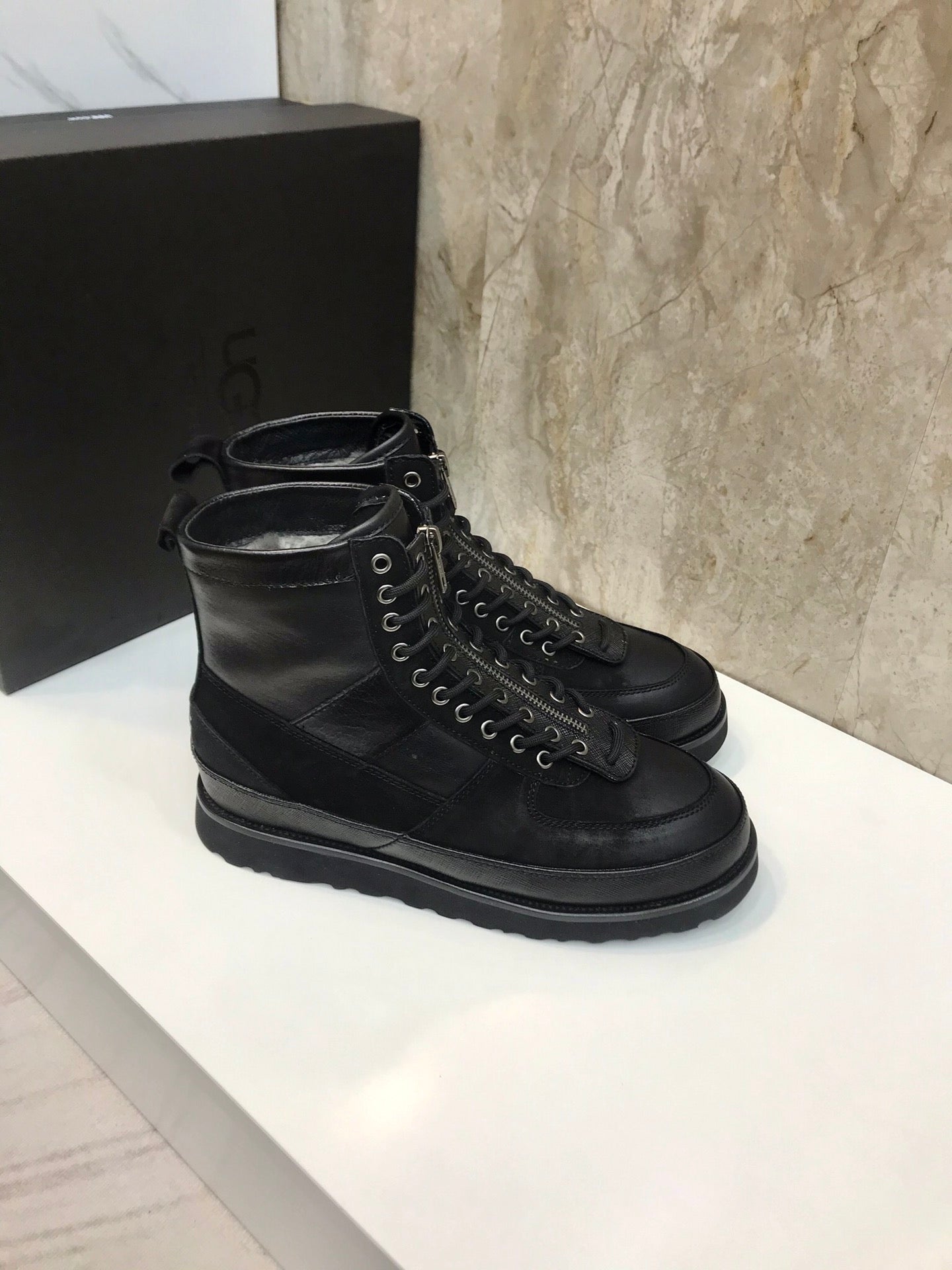 UGG-068Shoes
