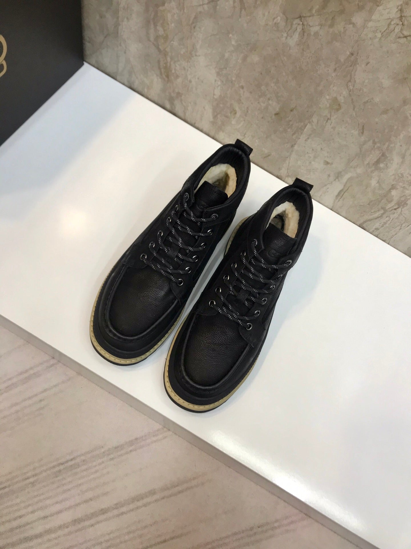 UGG-069Shoes