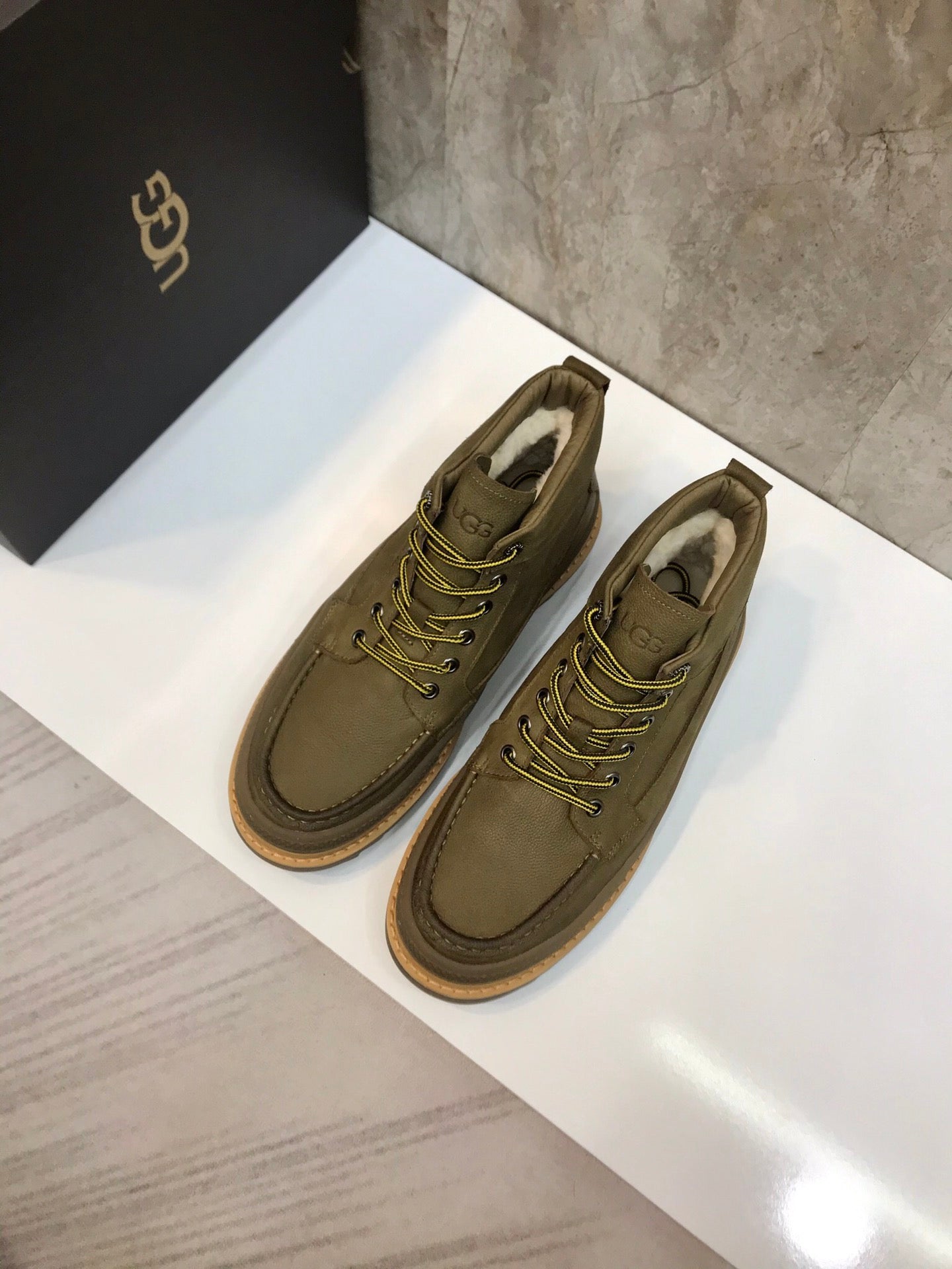 UGG-070Shoes