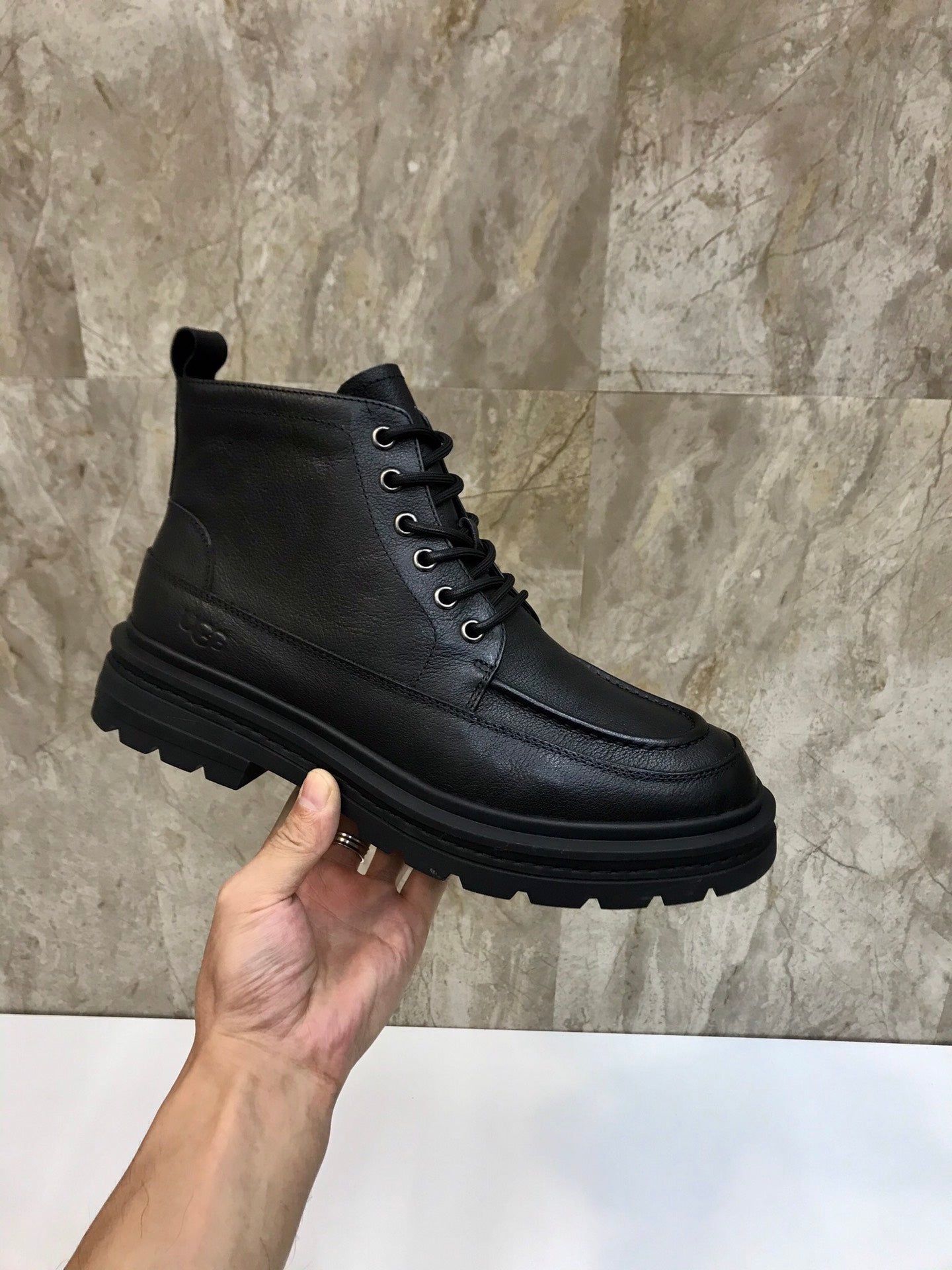 UGG-071Shoes