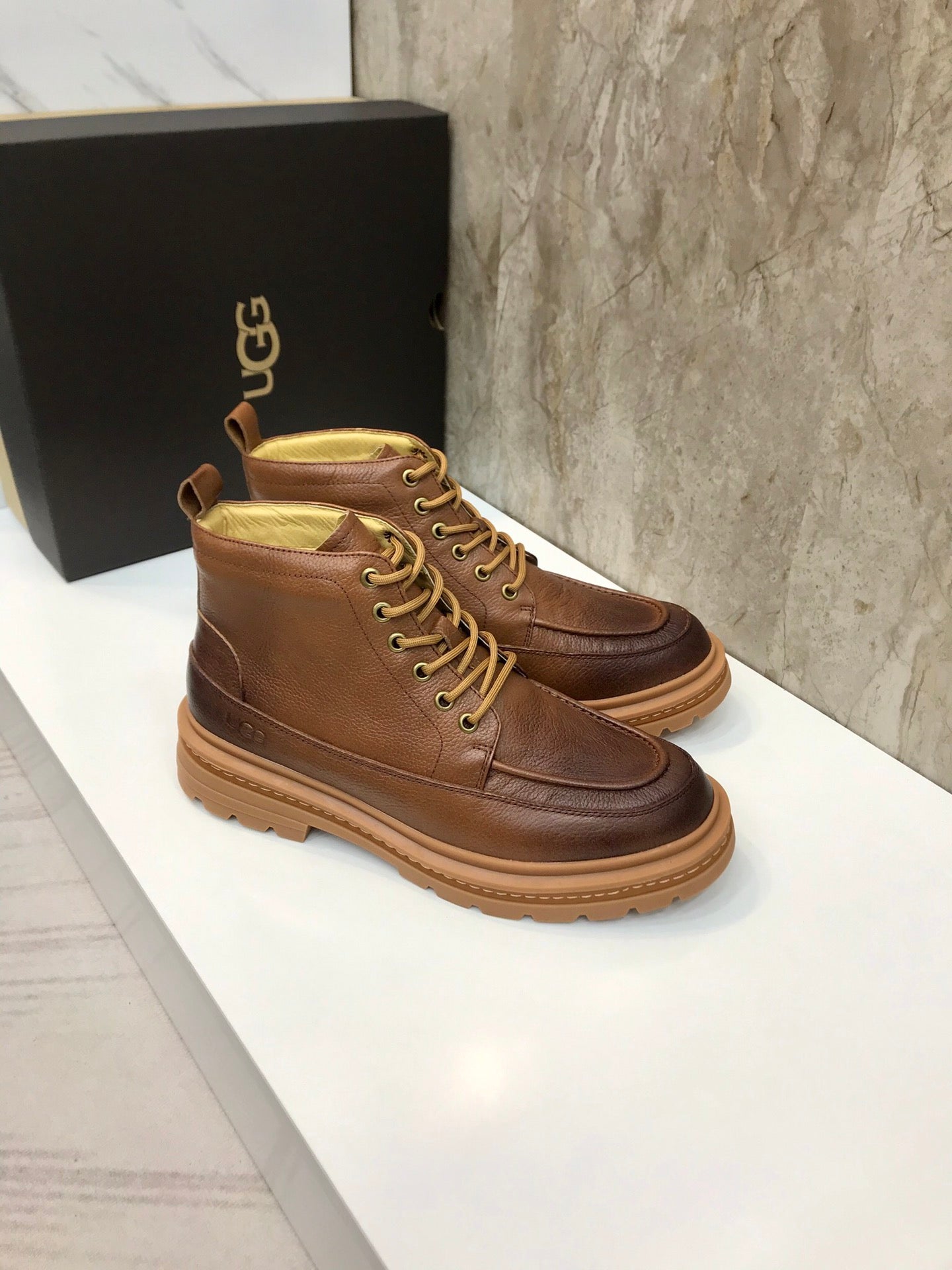 UGG-072Shoes
