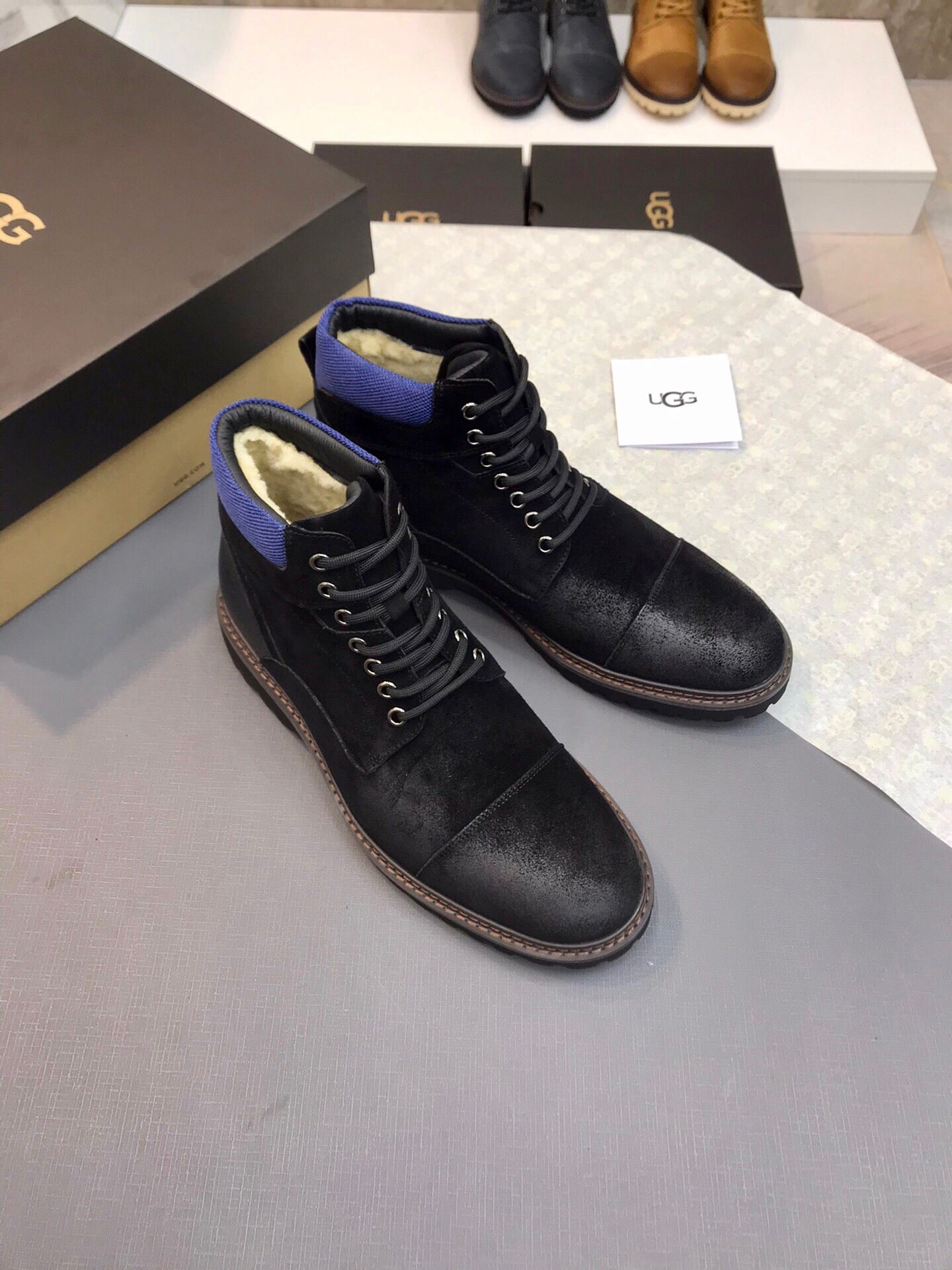 UGG-056Shoes
