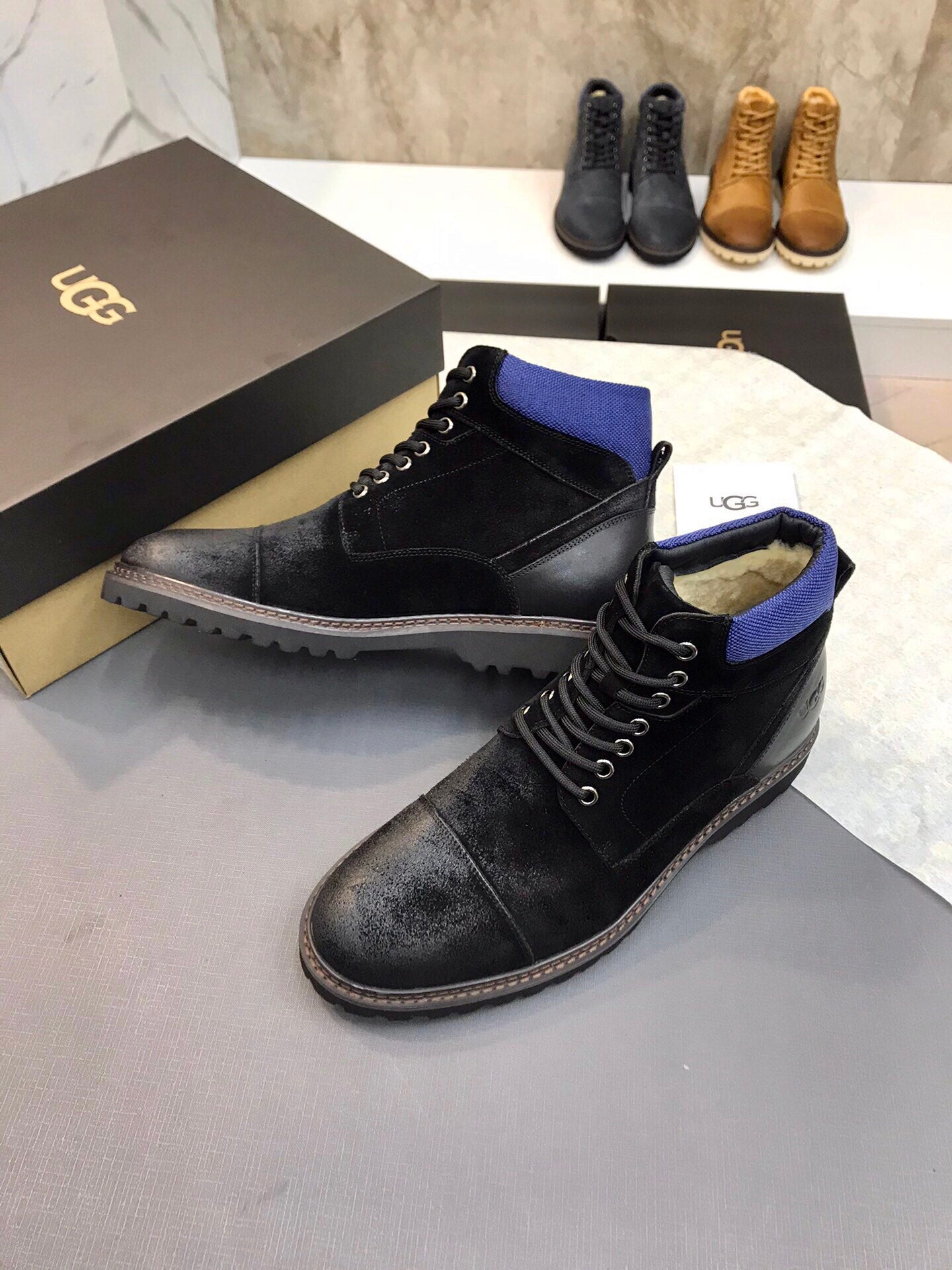 UGG-056Shoes