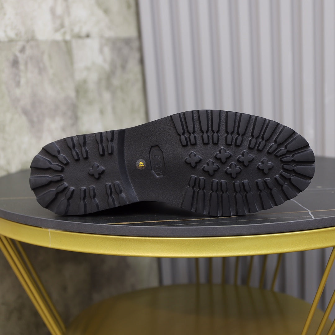 UGG-081Shoes