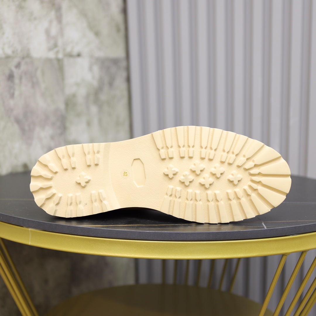 UGG-097Shoes