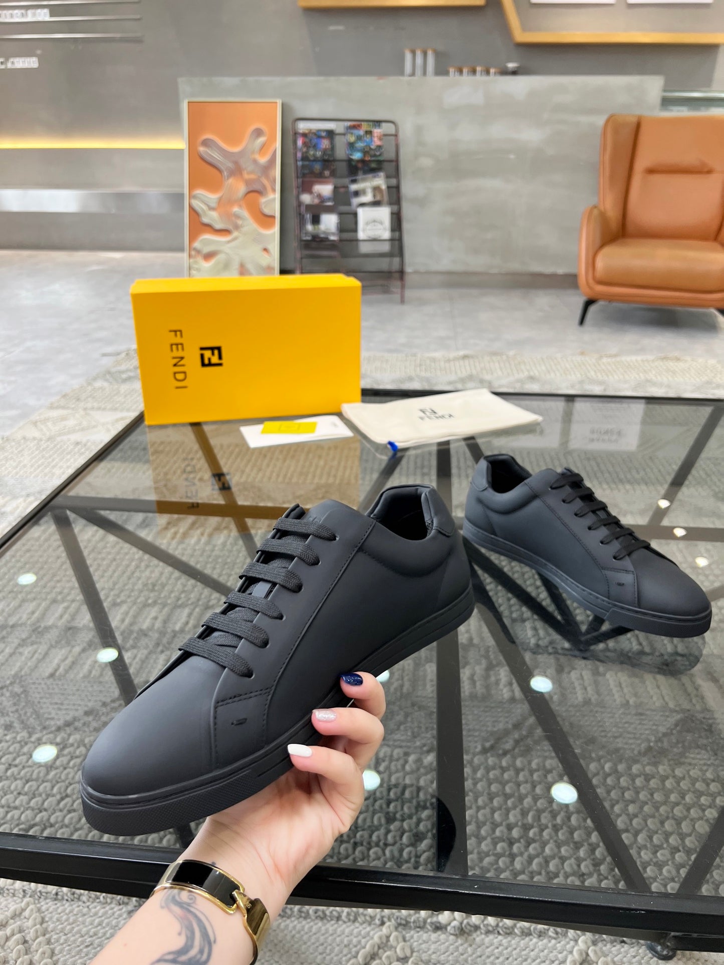 Fendi-001Shoes
