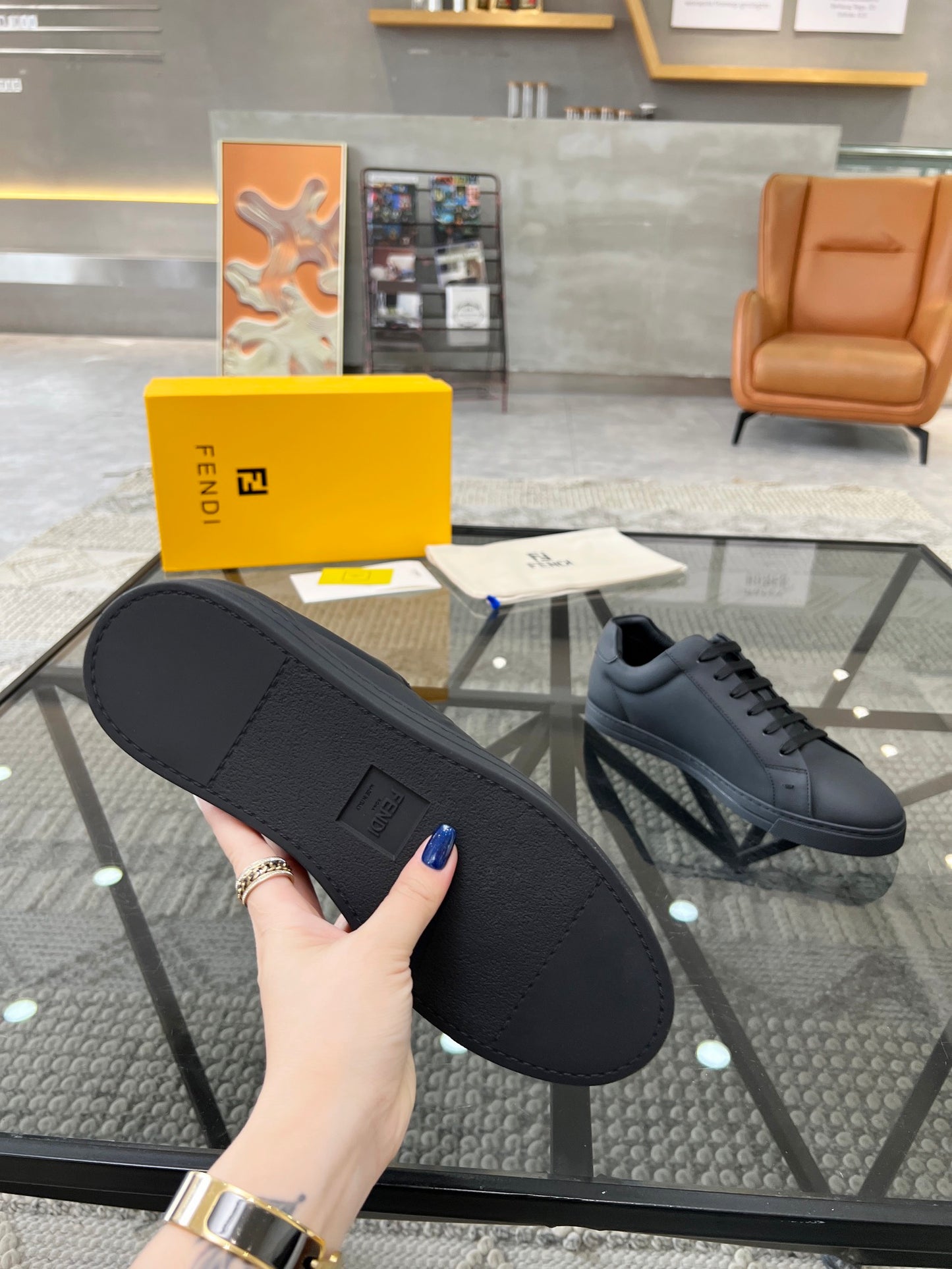 Fendi-001Shoes