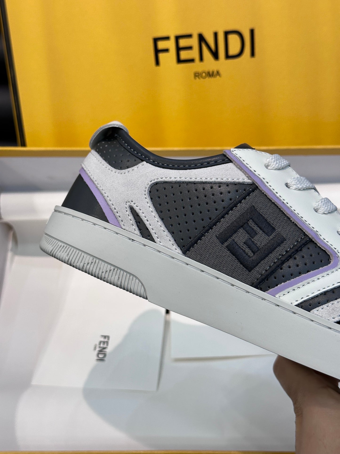 Fendi-007Shoes