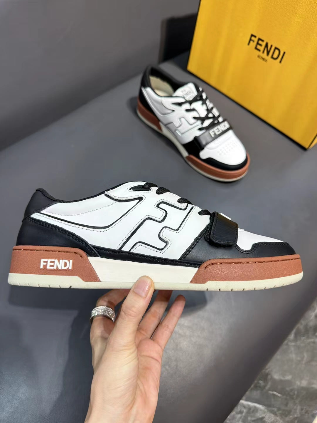 Fendi-008Shoes