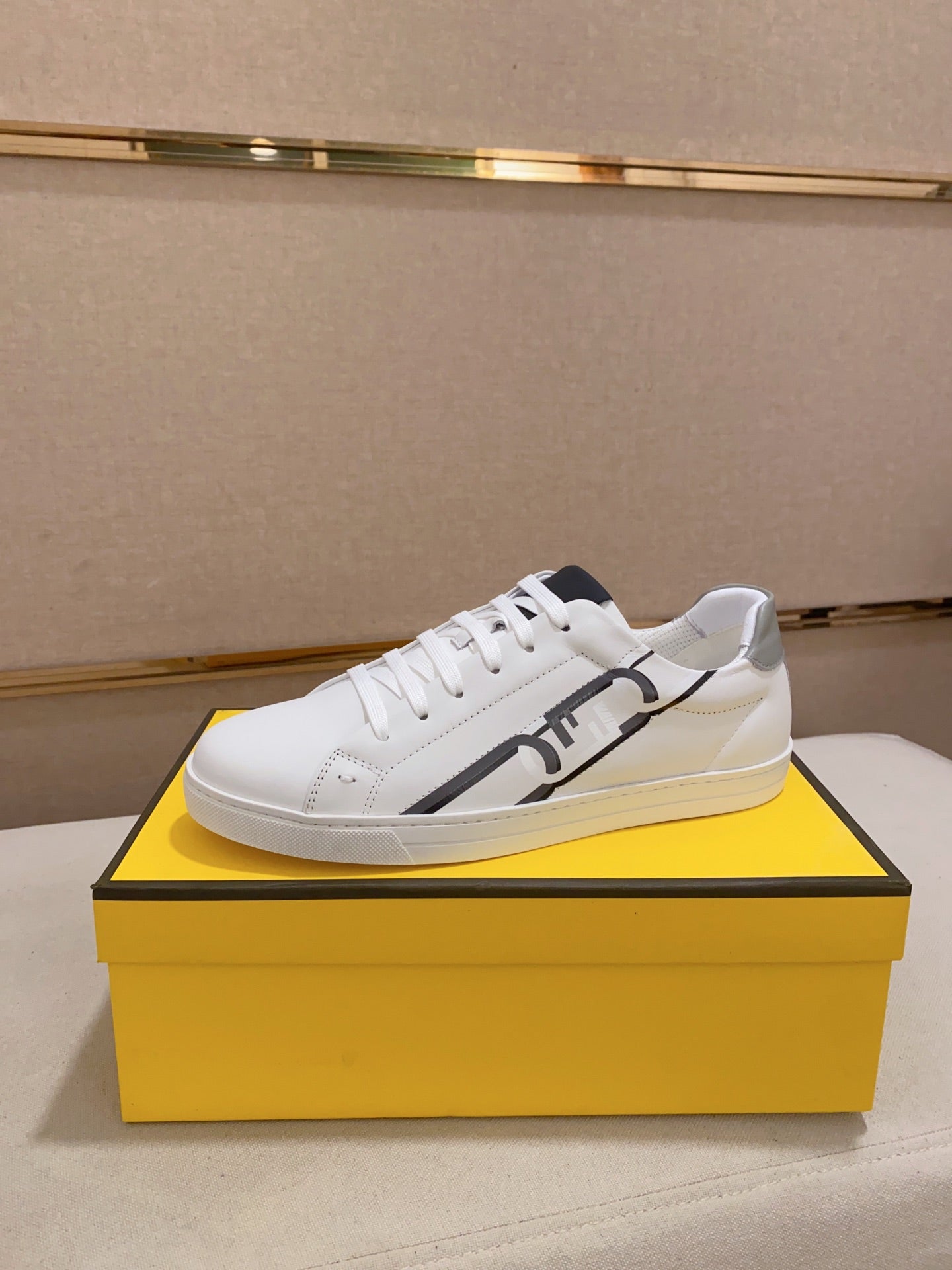 Fendi-011Shoes