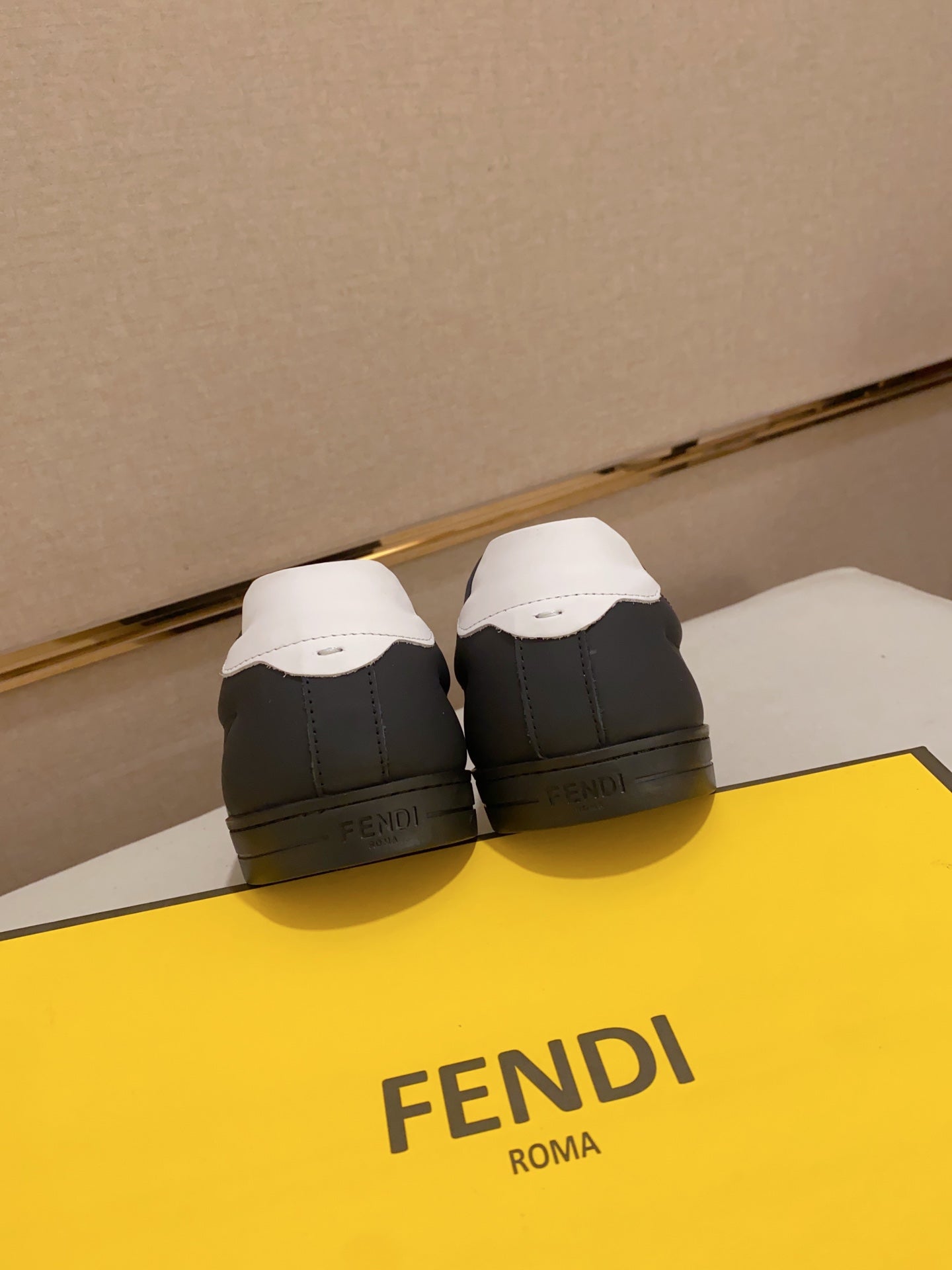 Fendi-013Shoes