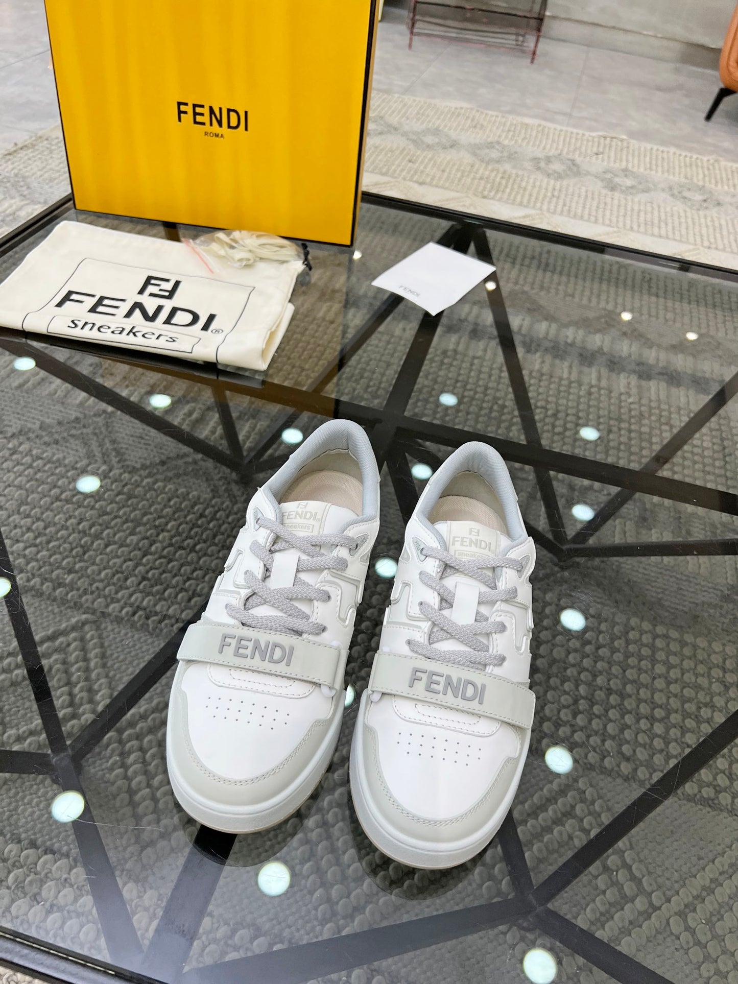 Fendi-014Shoes