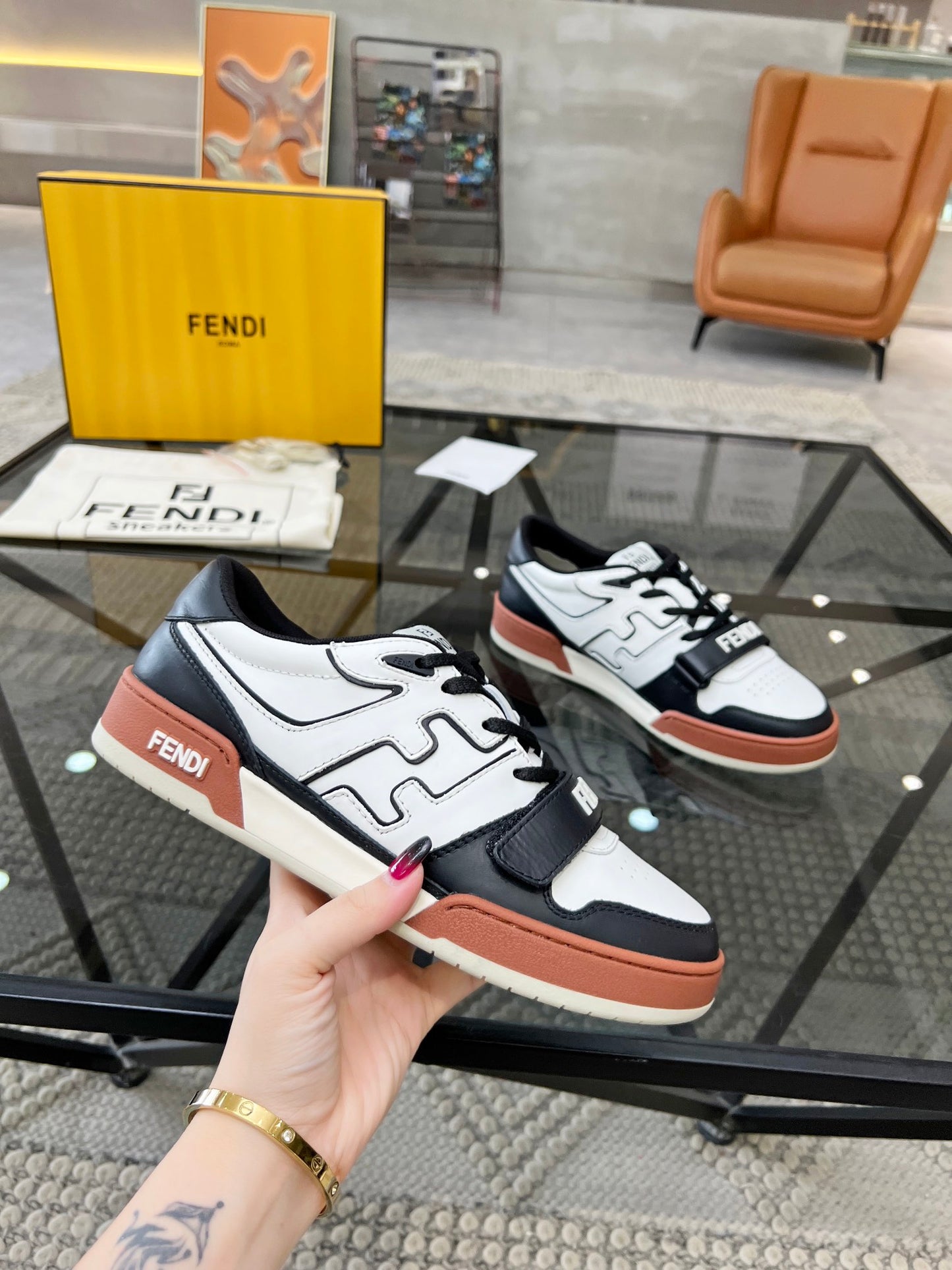 Fendi-015Shoes