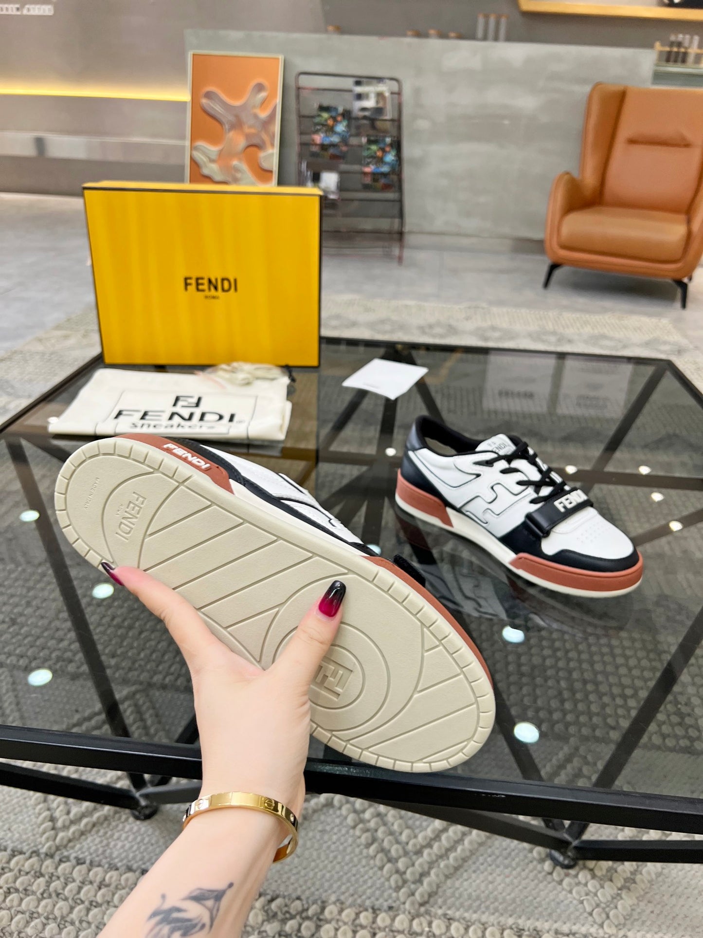 Fendi-015Shoes