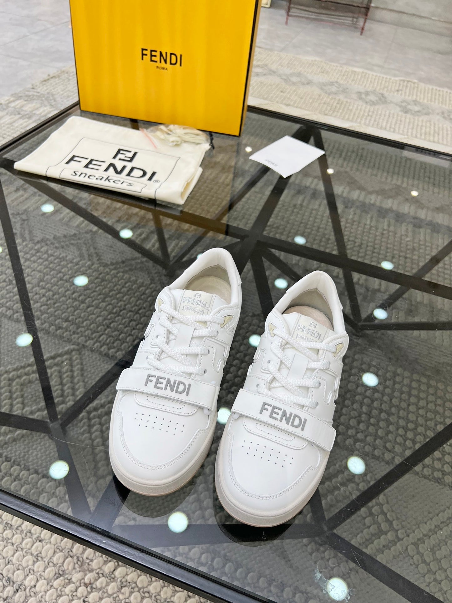 Fendi-016Shoes