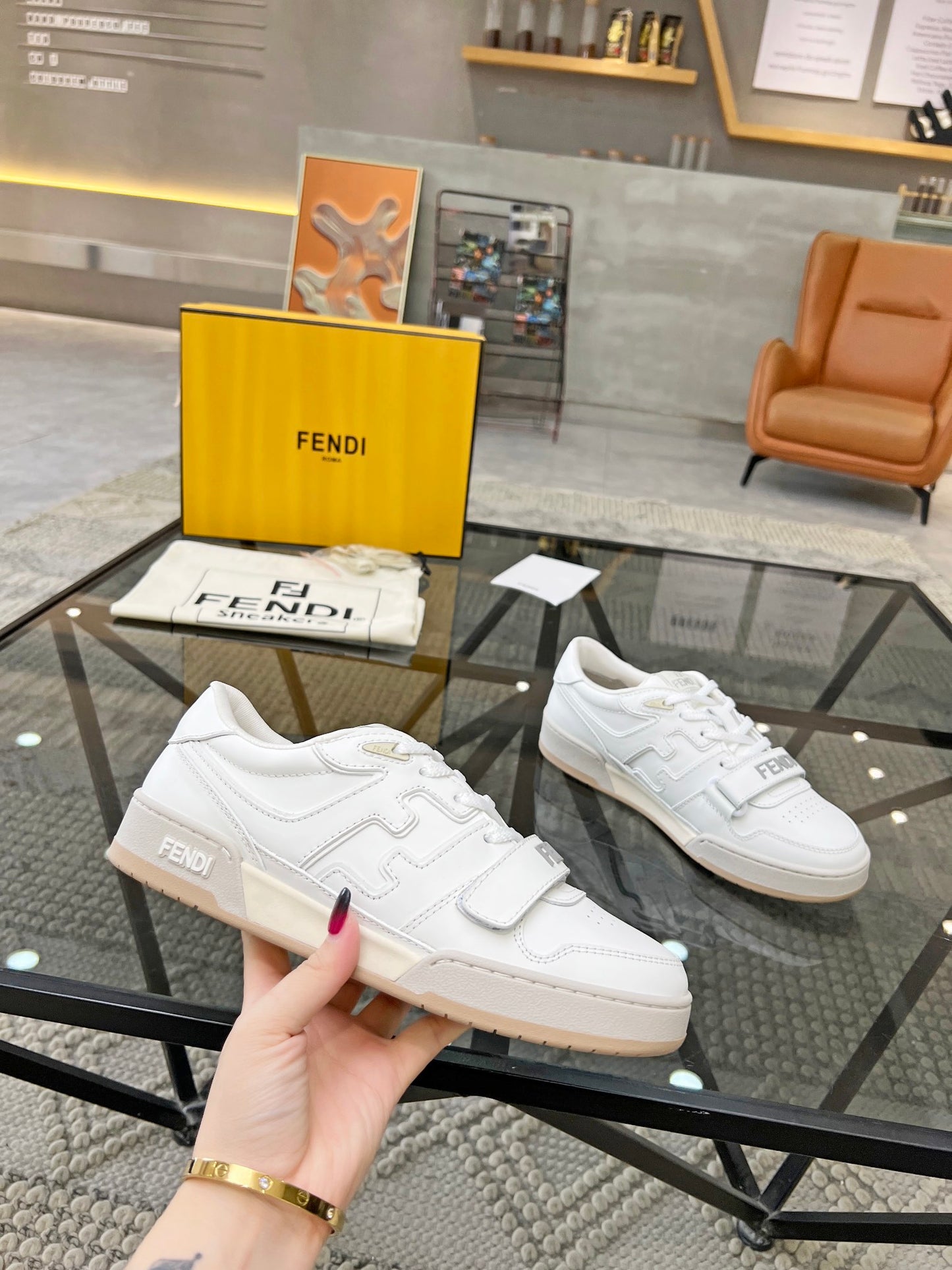 Fendi-016Shoes
