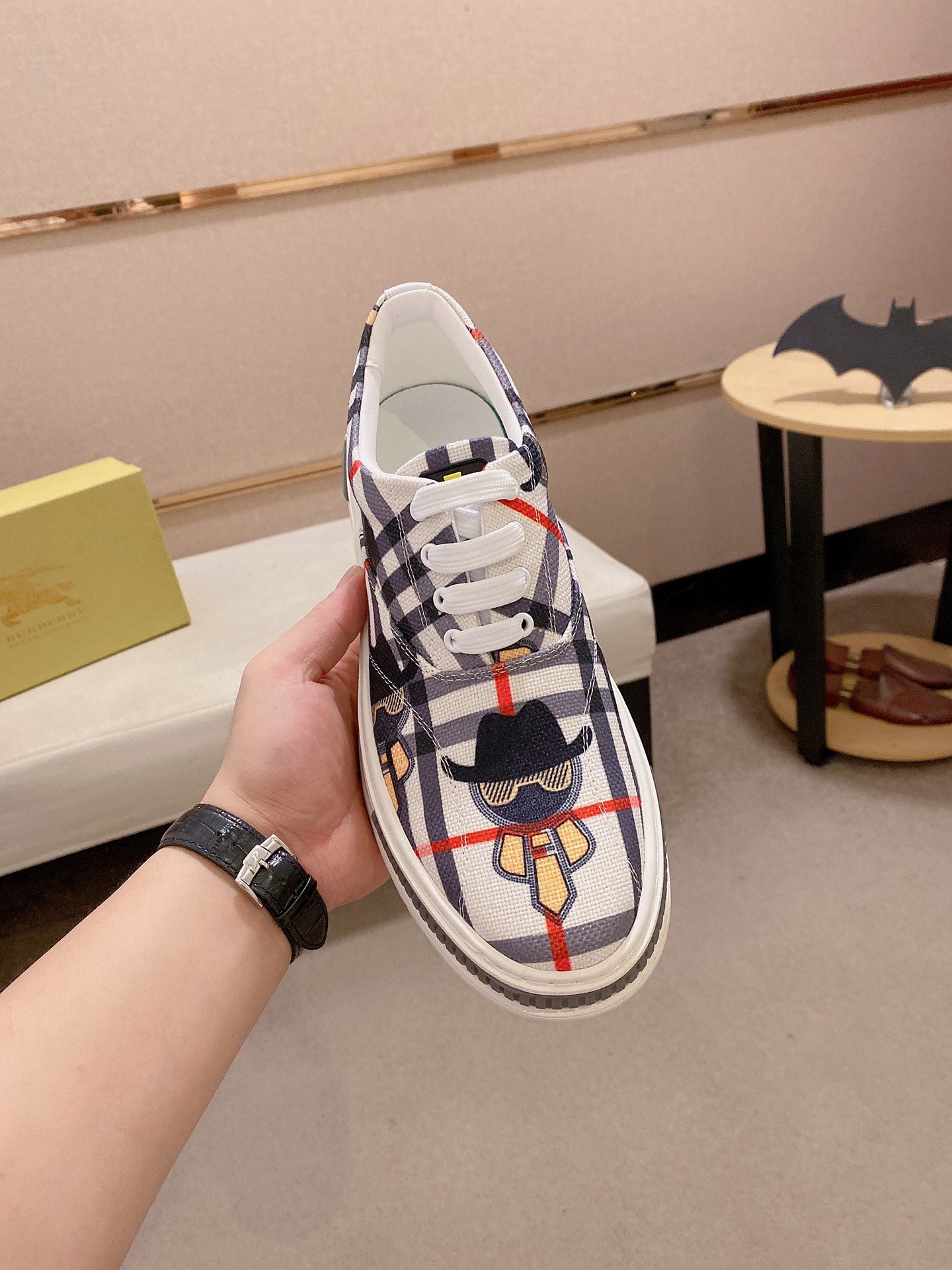 Fendi-017Shoes