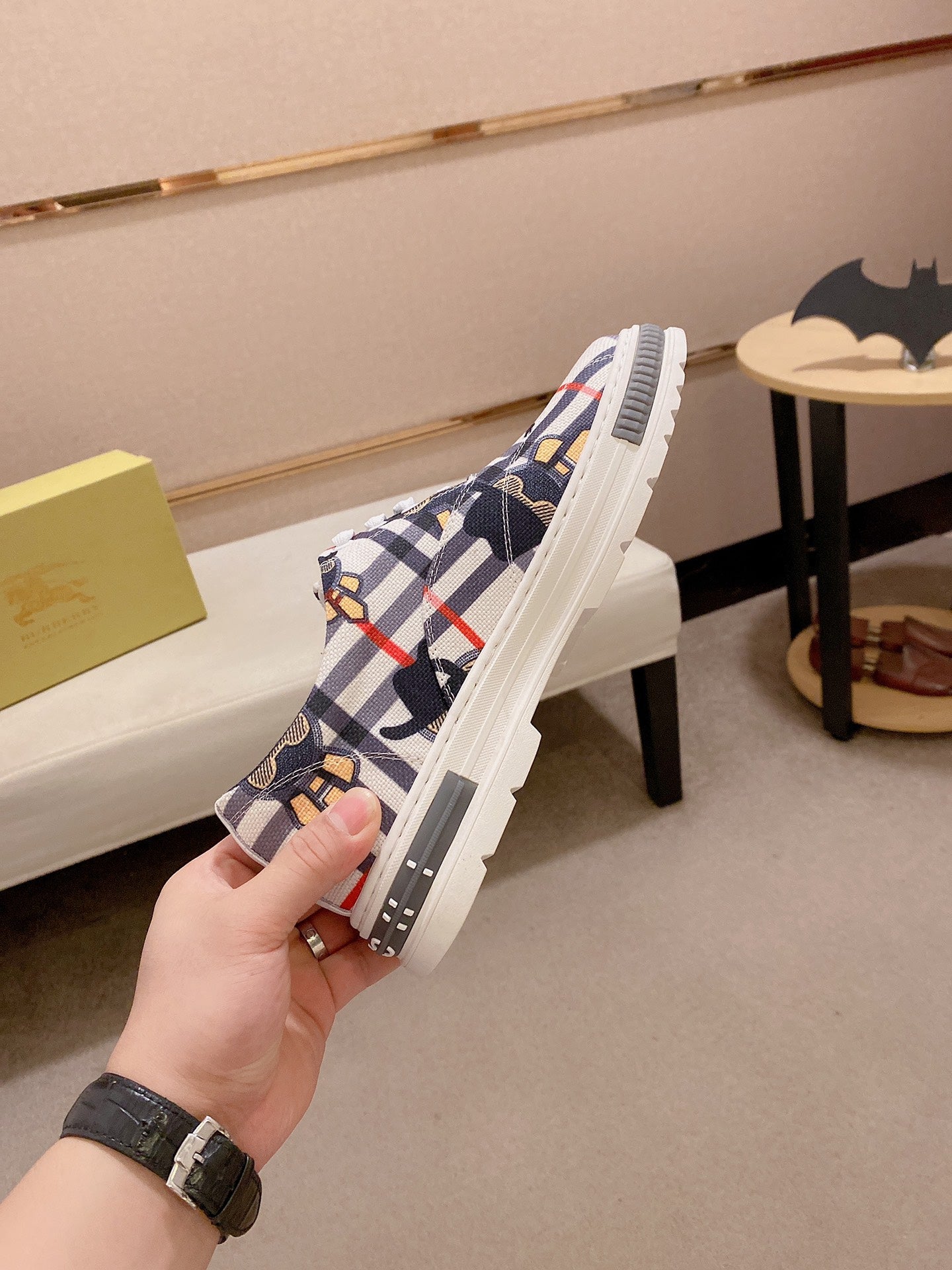 Fendi-017Shoes