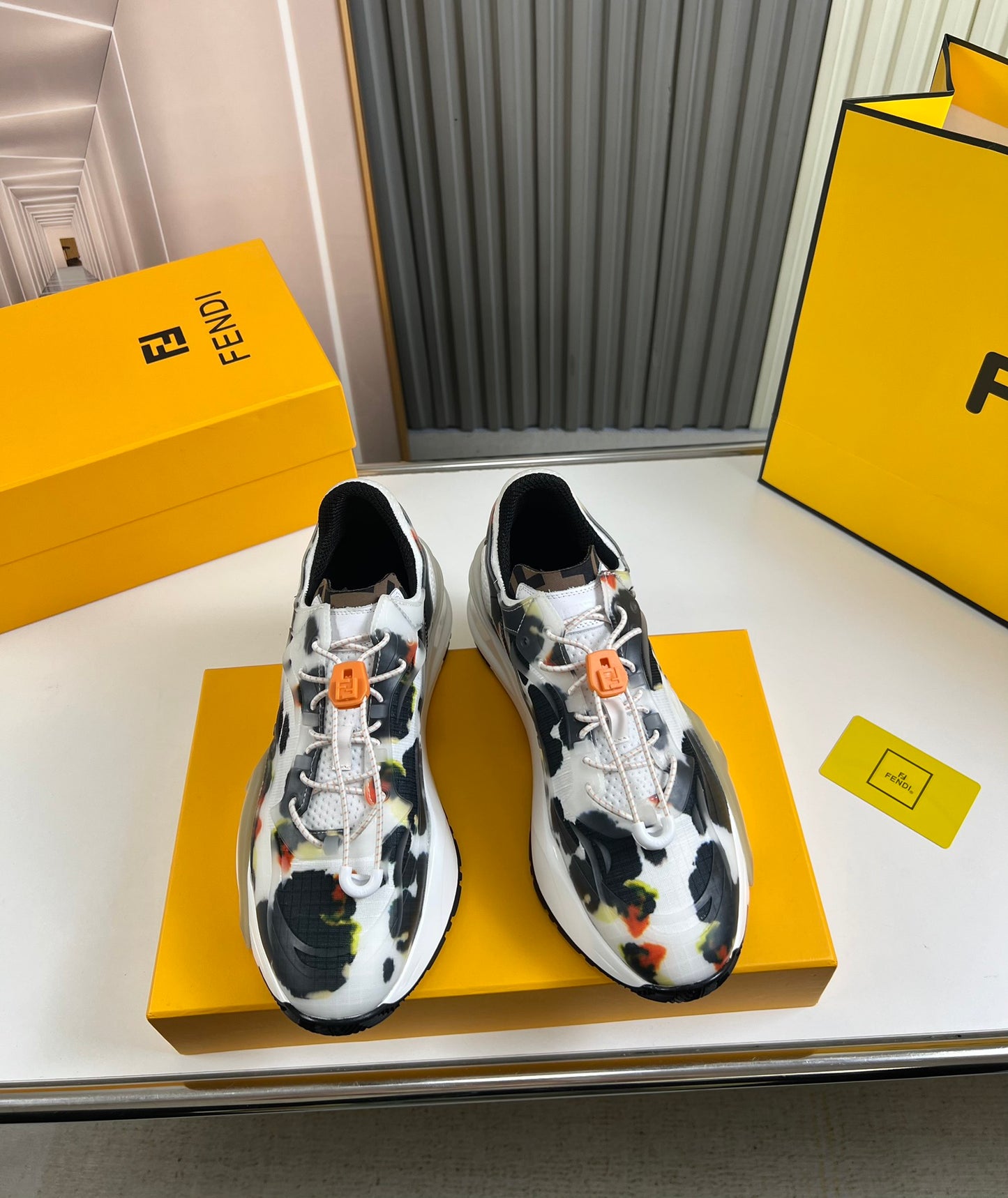 Fendi-024Shoes