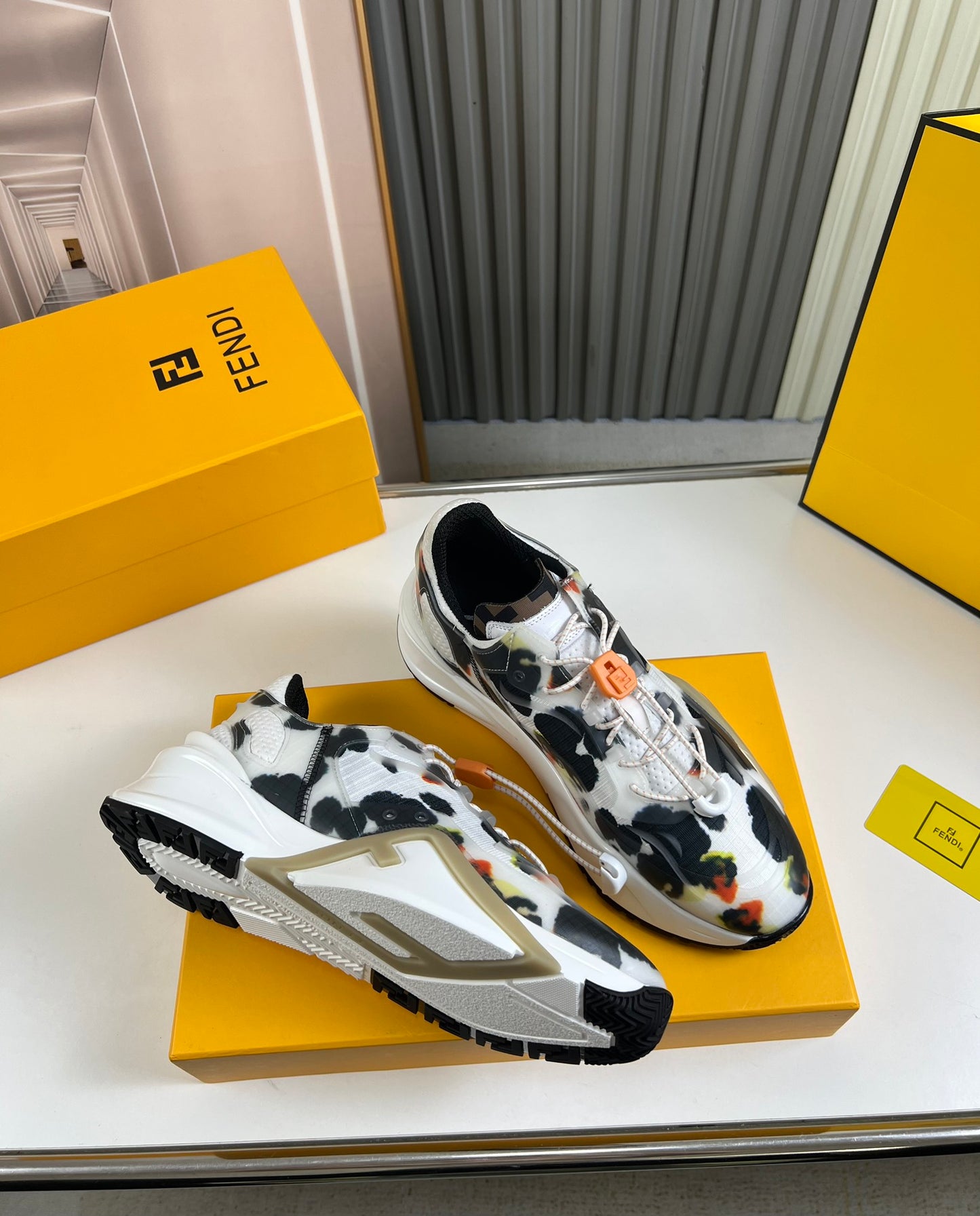 Fendi-024Shoes