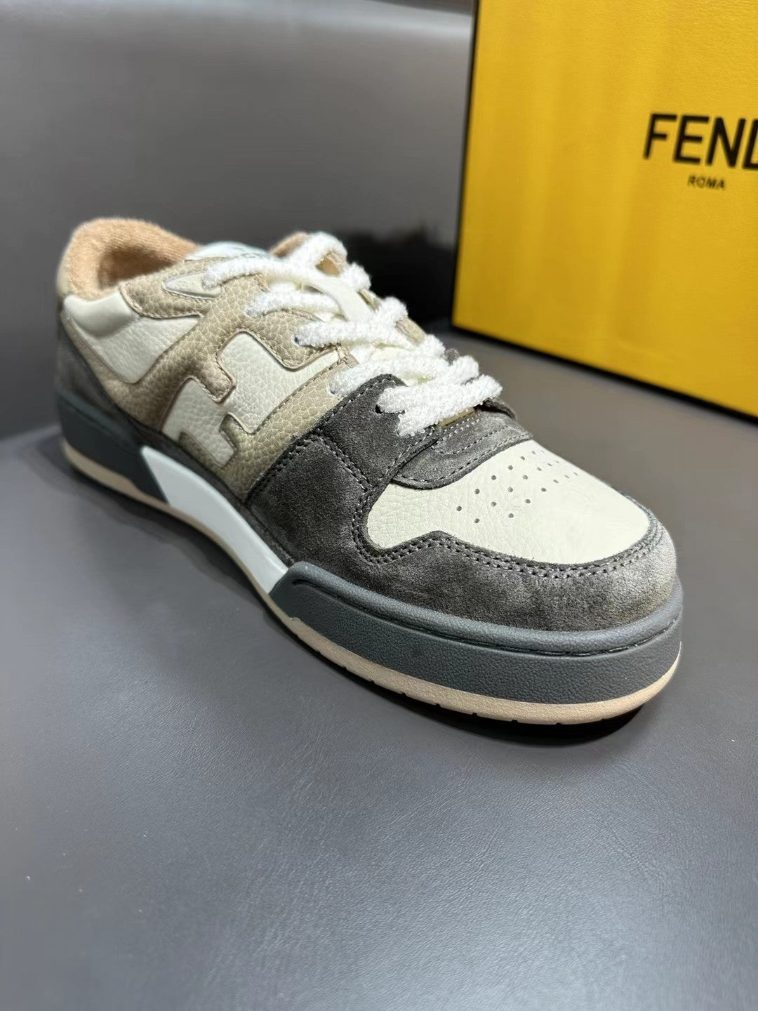 Fendi-027Shoes