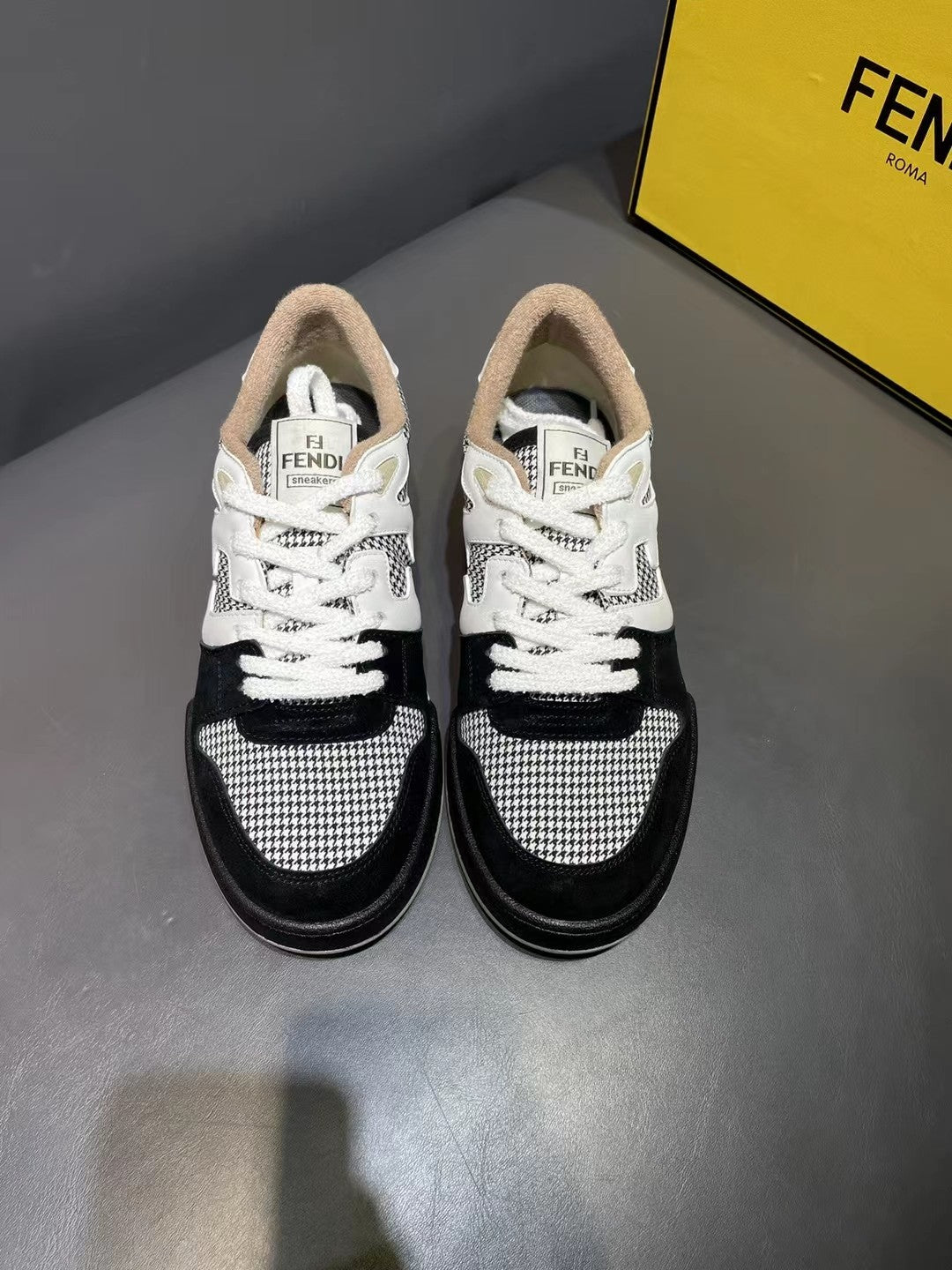 Fendi-028Shoes